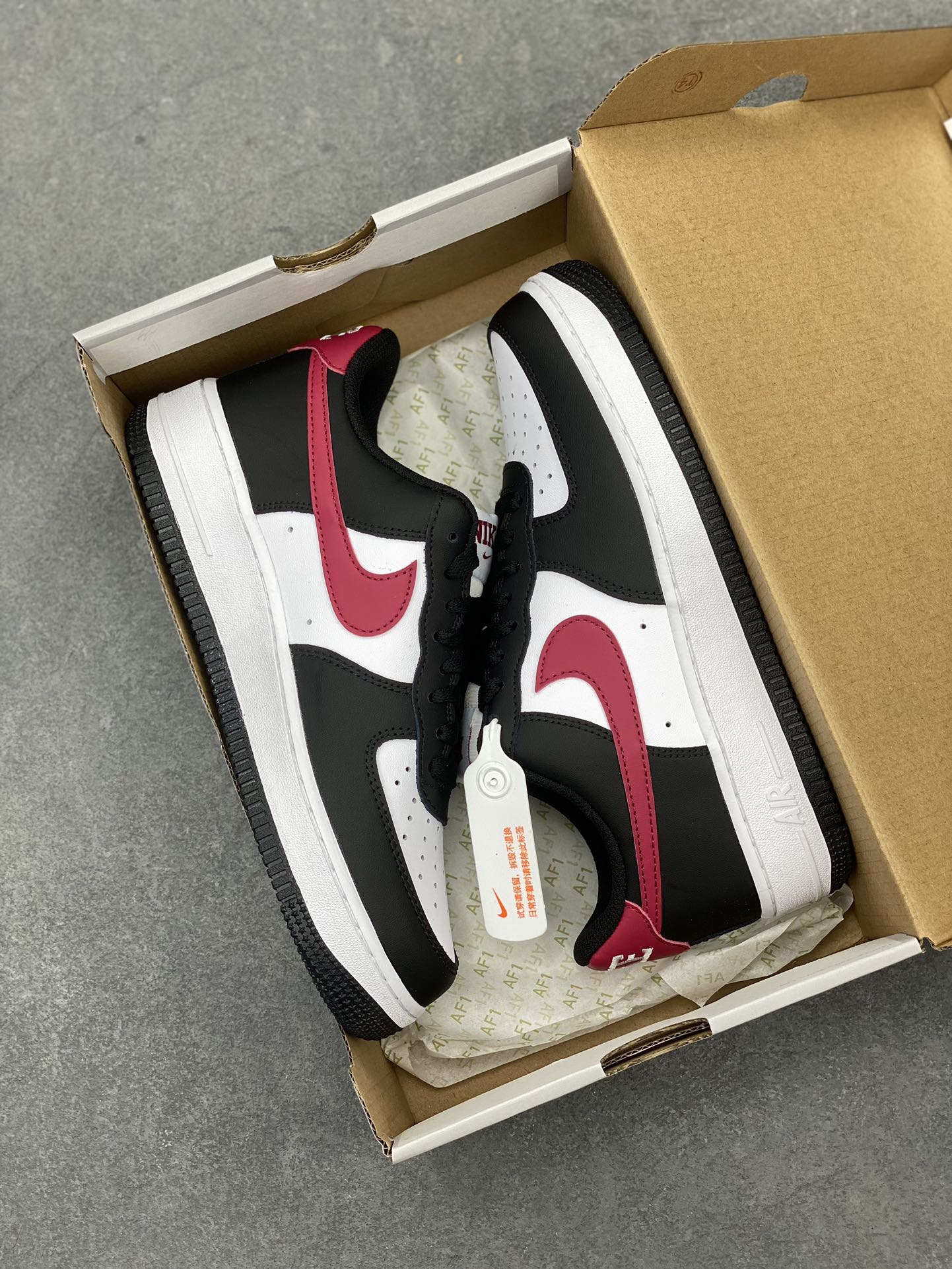 Nike Air Force 1 Low '07 Black/White/Red – Iconic Style with Comfort 10 i1711650080 8220 1