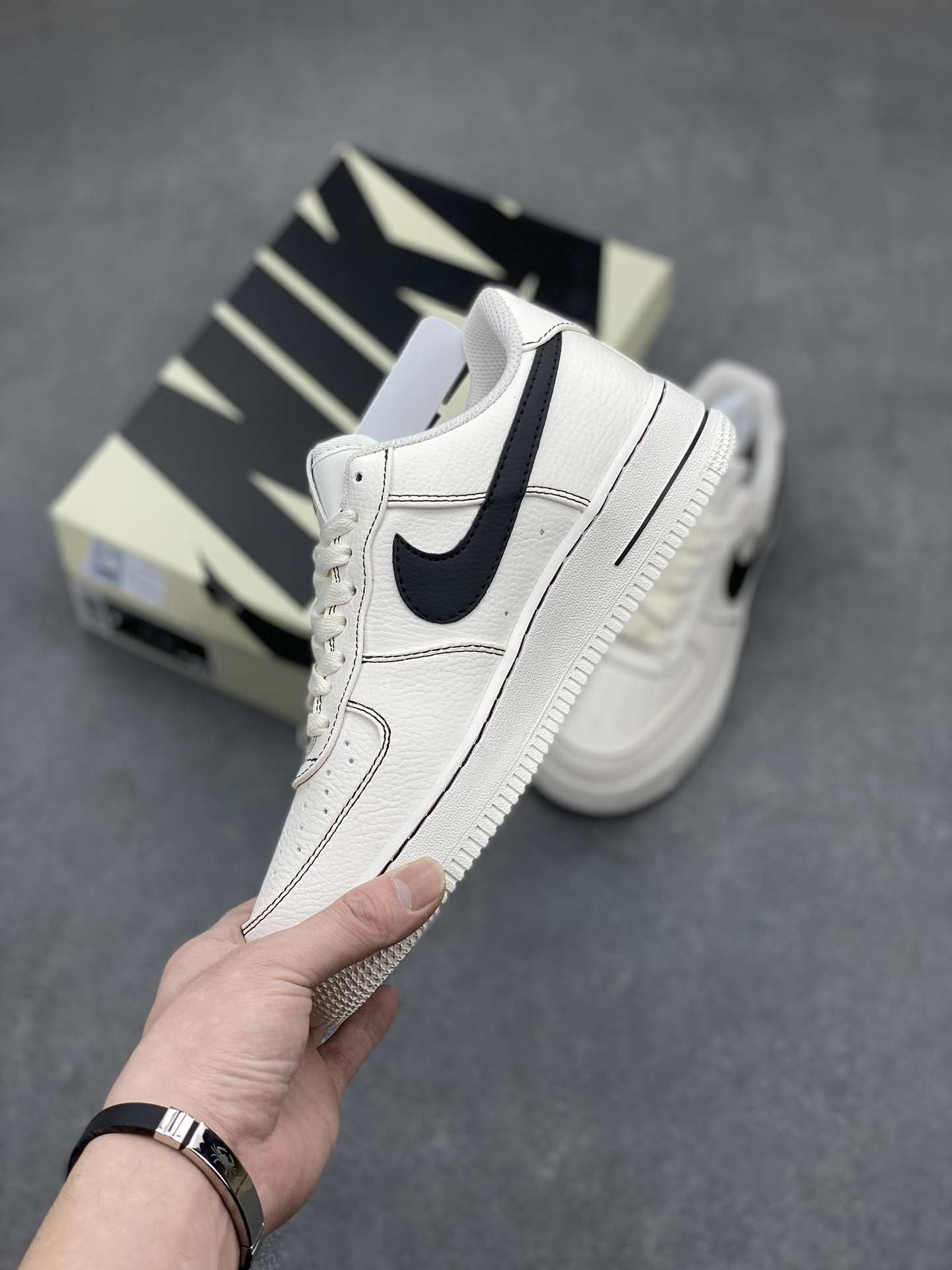 Vlone x Nike Air Force 1 '07 Low White/Black Casual Sneakers AA5360-002 4 i1711650390 1861 7