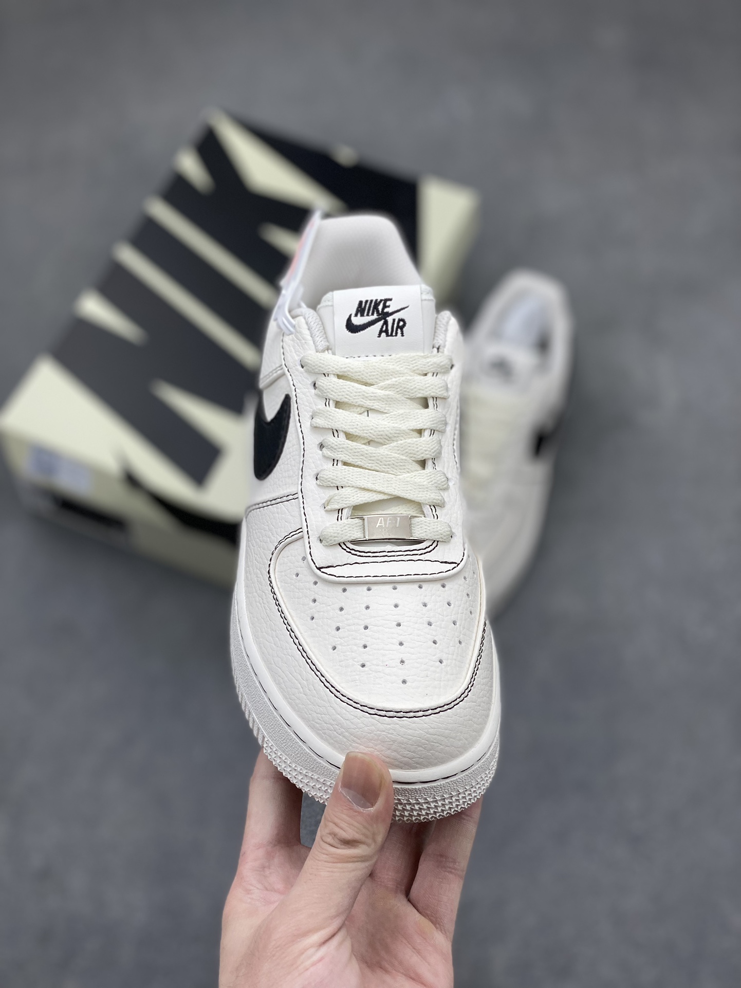 Vlone x Nike Air Force 1 '07 Low White/Black Casual Sneakers AA5360-002 3 i1711650390 2636 8