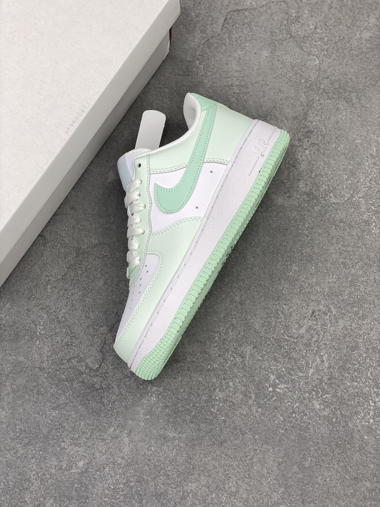 Nike Air Force 1 '07 Low White Green Casual Sneakers FZ4123-394 8 i1711742705 737 0