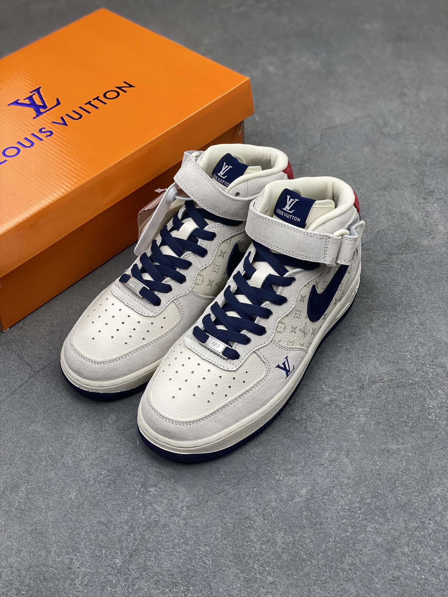 Nike Air Force 1 Mid '07 Low Louis Vuitton Grey Blue Pig Print 9 i1711824752 3768 0