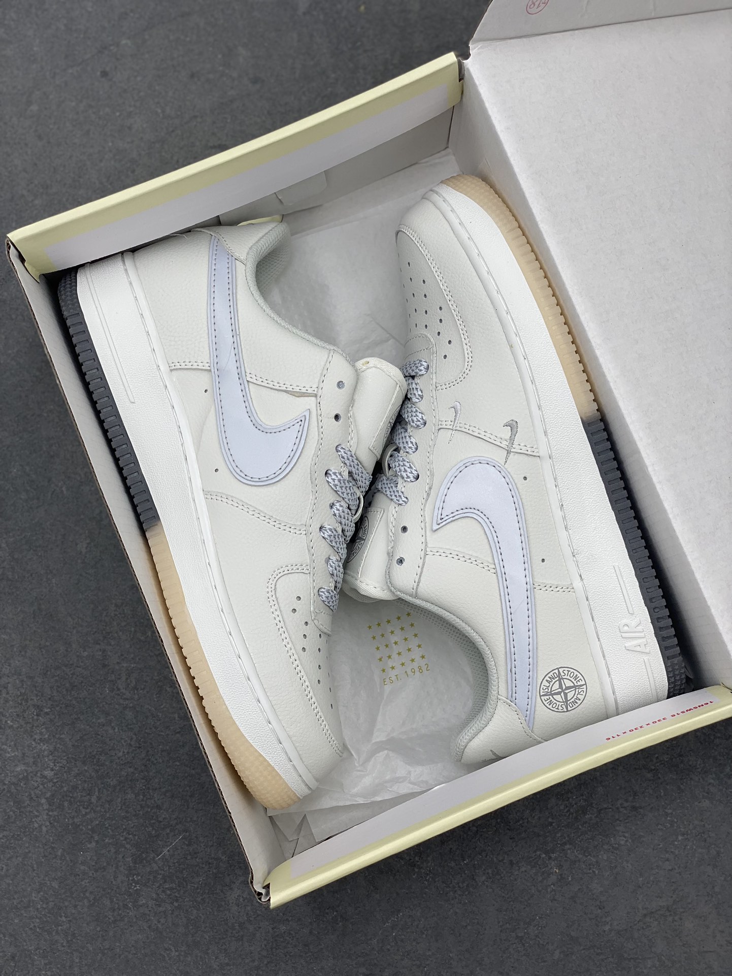 Nike Air Force 1 Low Stone Island Collaboration Sneakers - Limited Edition 10 i1711824827 7998 8