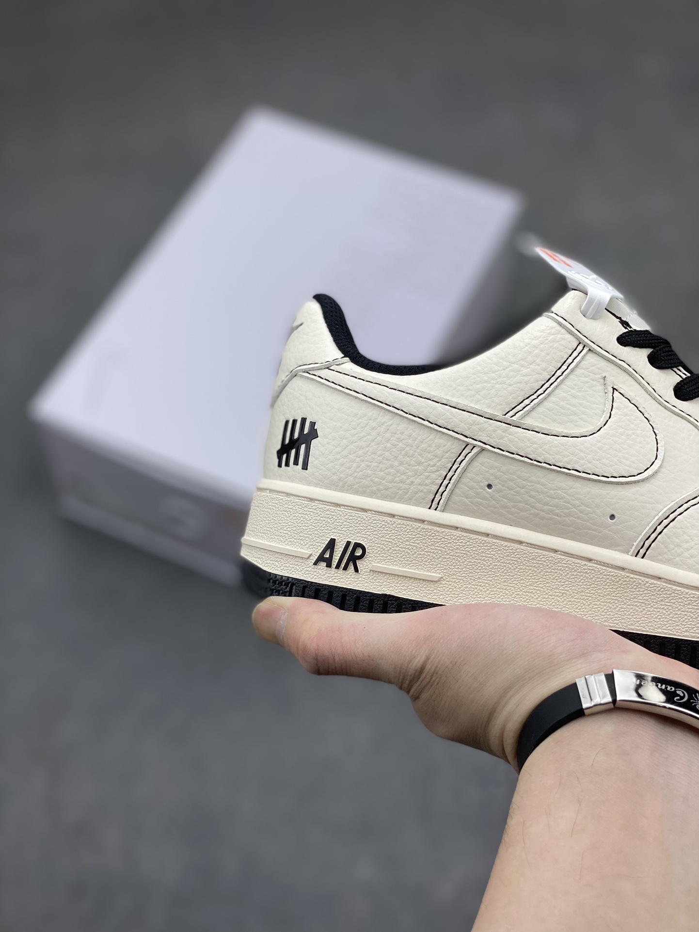 Nike Air Force 1 '07 Low Custom White Casual Sneakers CW2288-111 6 i1711914935 5088 3