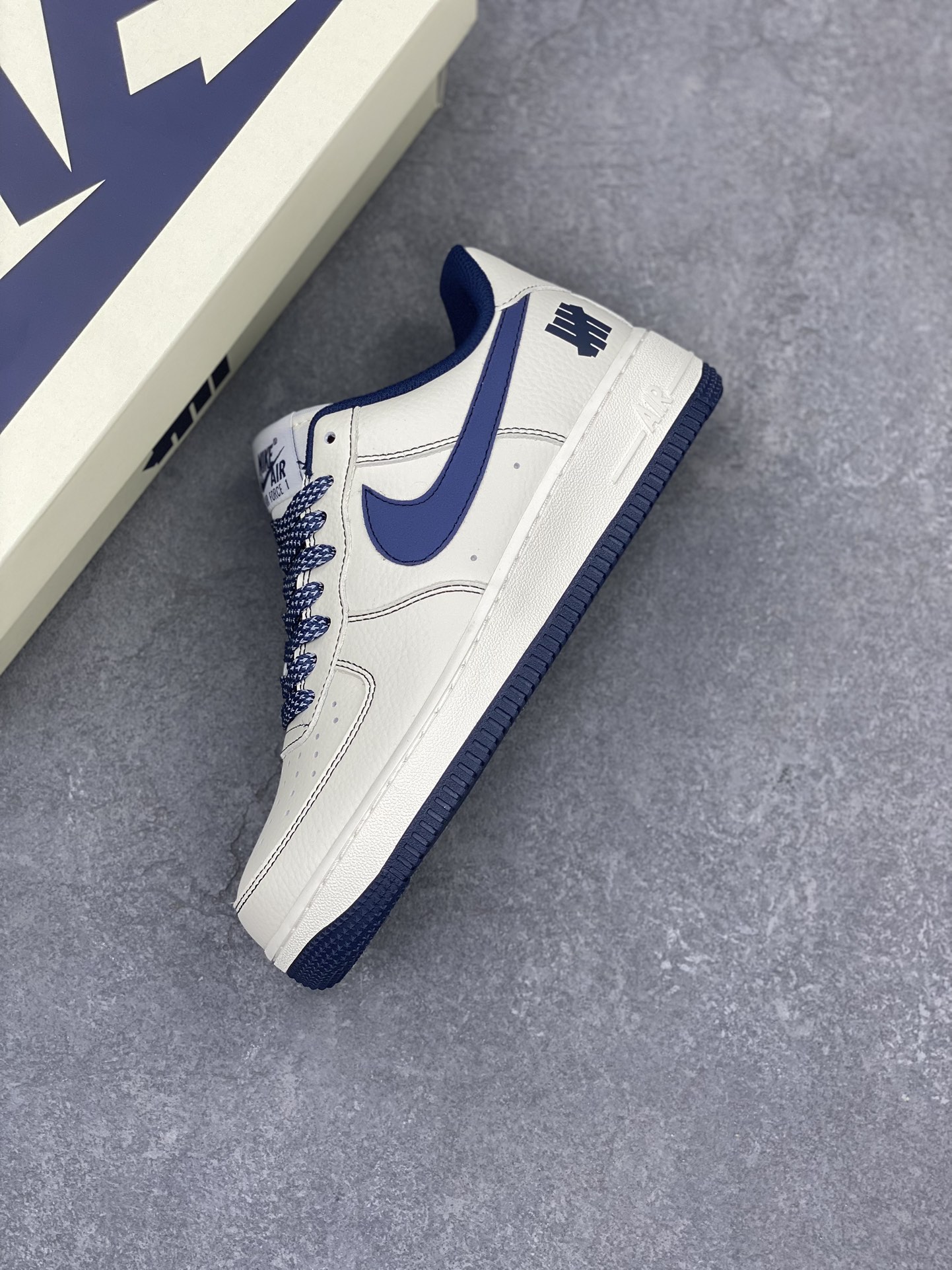Undefeated x Nike Air Force 1 Low Cream/Navy Limited Edition Sneakers 8 i1711995737 1160 4
