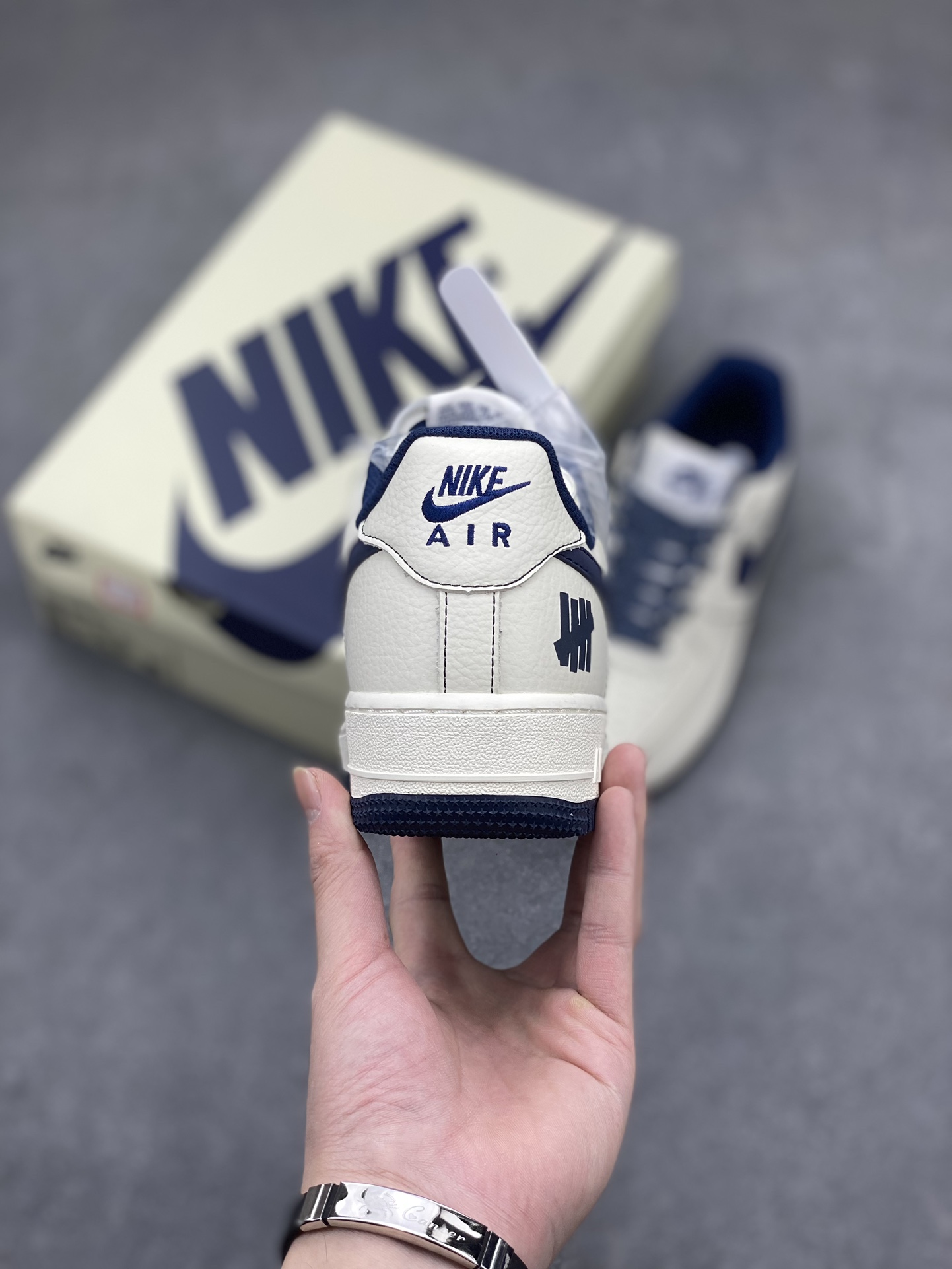 Undefeated x Nike Air Force 1 Low Cream/Navy Limited Edition Sneakers 5 i1711995737 5034 2