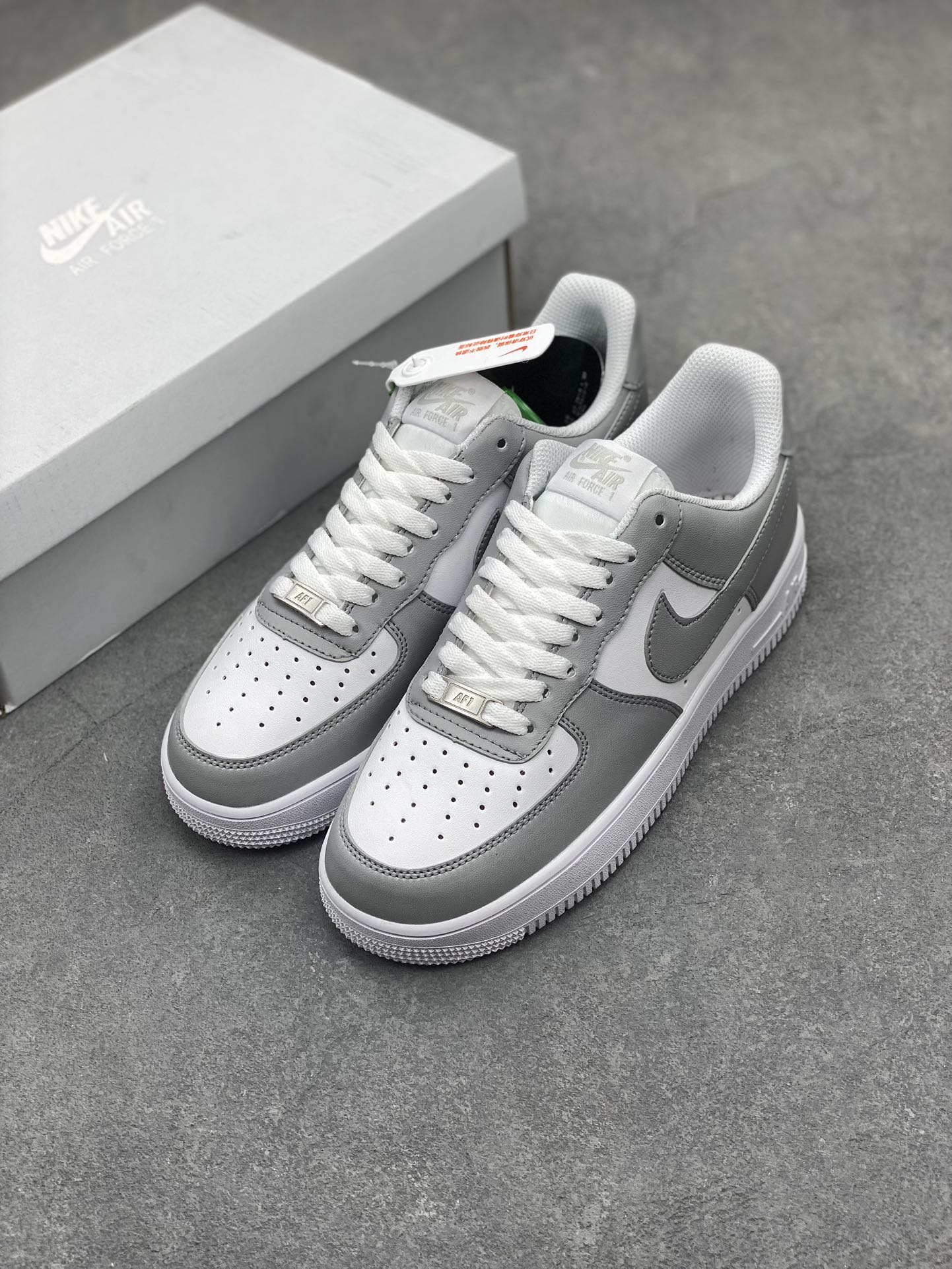 Nike Air Force 1 '07 Low Grey White Sneakers Classic Style FD9763-101 9 i1711996411 2038 6