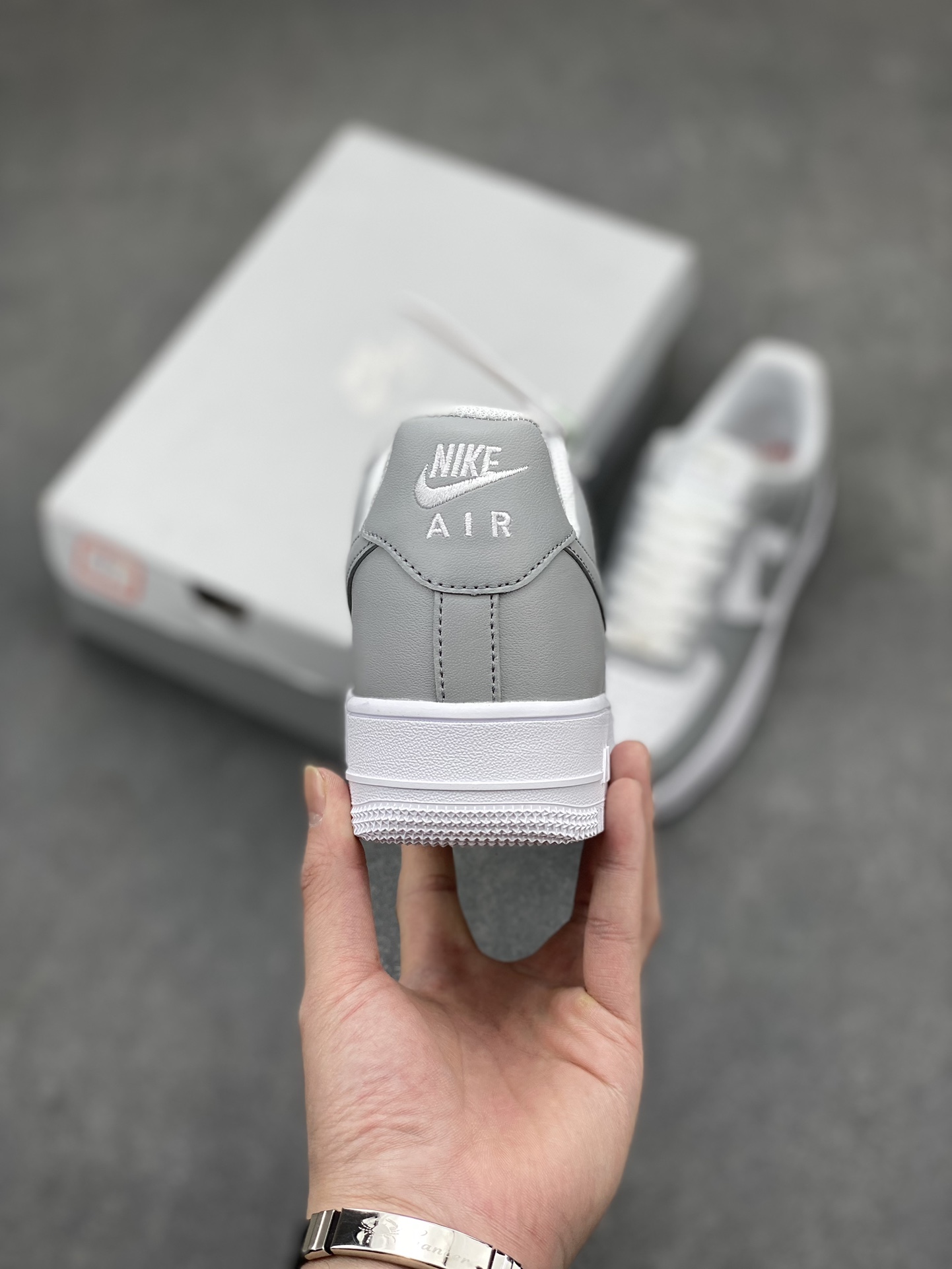Nike Air Force 1 '07 Low Grey White Sneakers Classic Style FD9763-101 5 i1711996411 5789 4