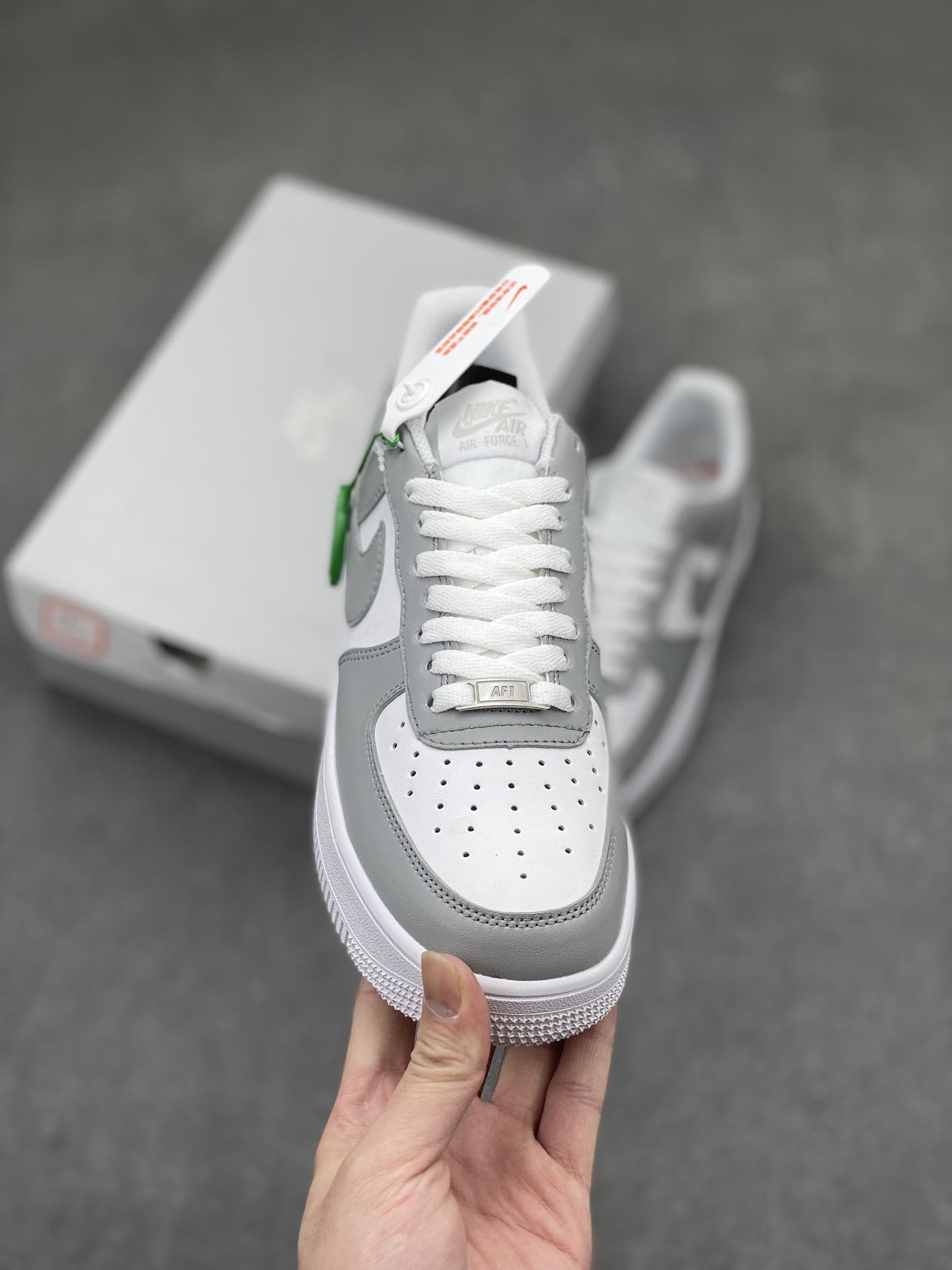 Nike Air Force 1 '07 Low Grey White Sneakers Classic Style FD9763-101 3 i1711996411 6902 0