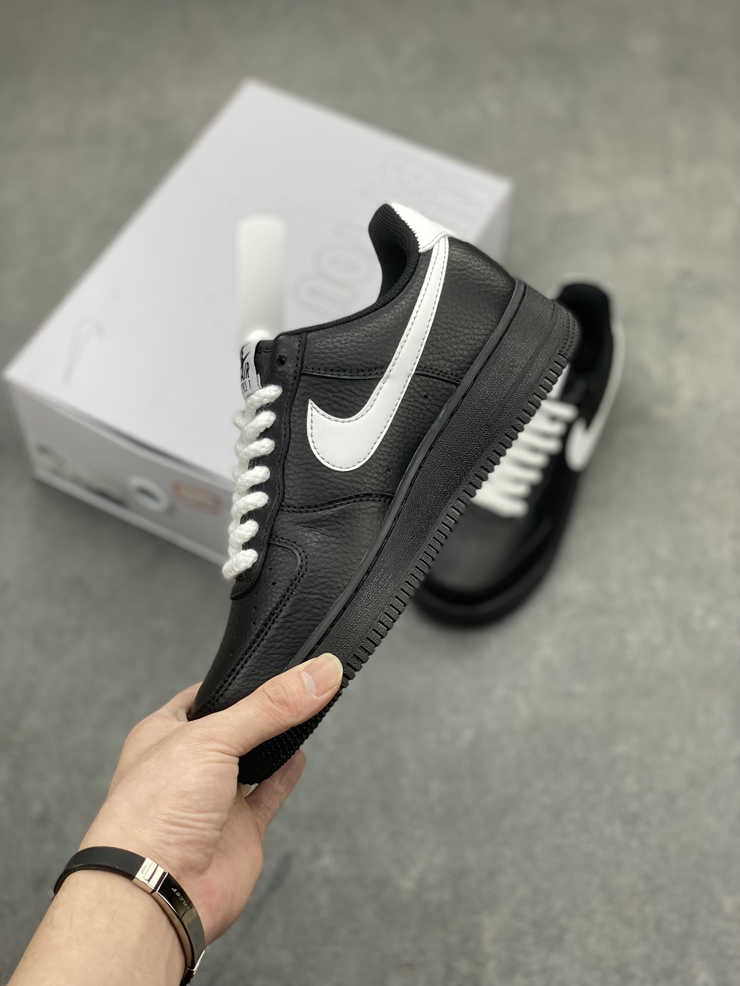 Nike Air Force 1 Low Black/White: Original Design, Comfortable & Durable 4 i1712085953 4690 4
