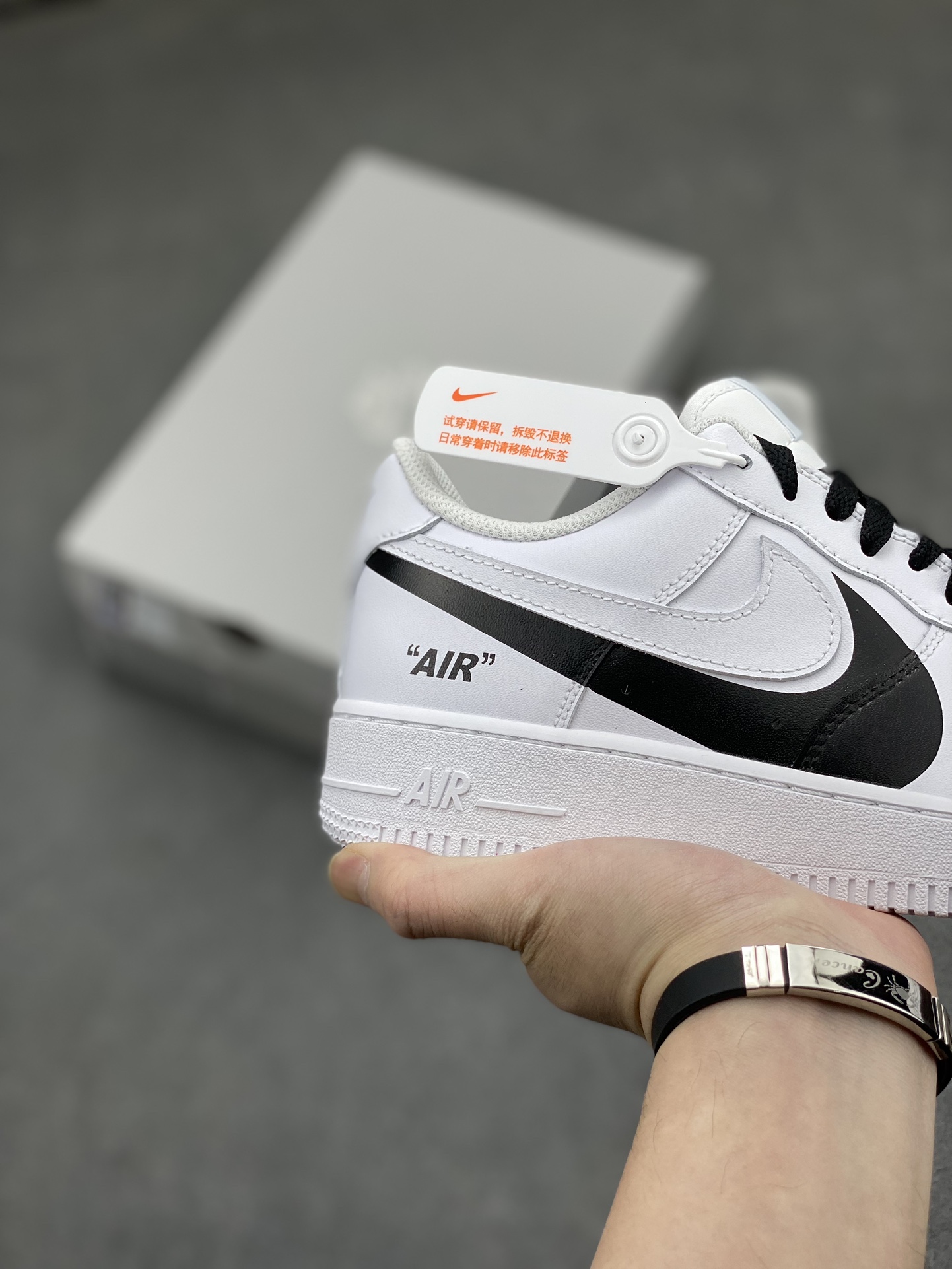Nike Air Force 1 Low '07 Black/White: Iconic Style with Premium Comfort 6 i1712436328 5481 4