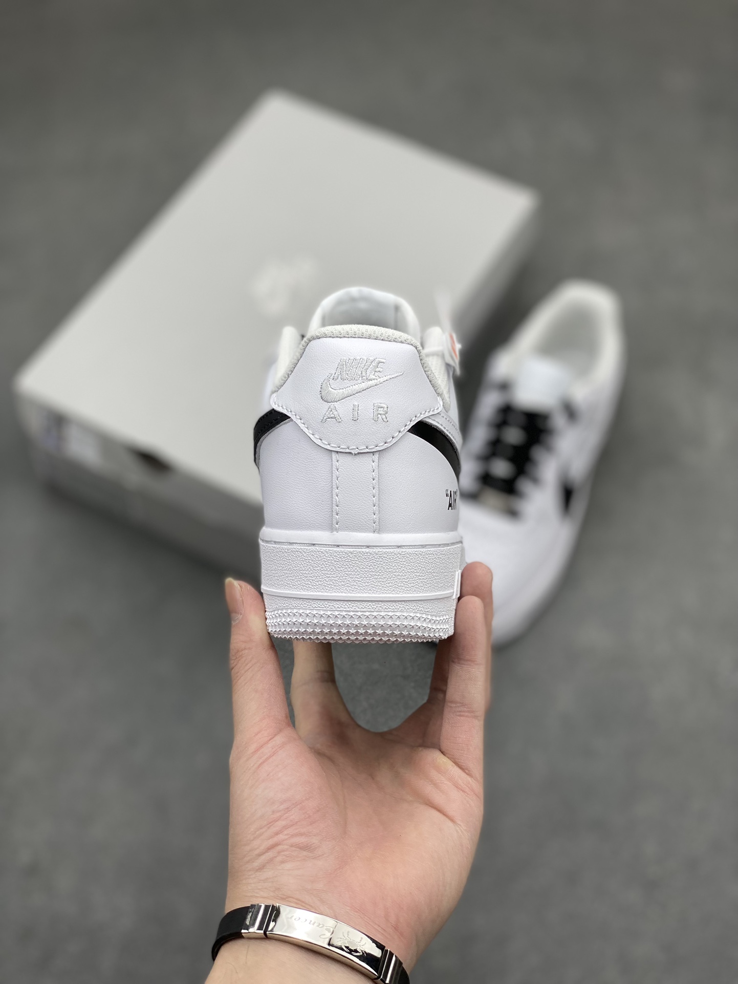 Nike Air Force 1 Low '07 Black/White: Iconic Style with Premium Comfort 5 i1712436328 8655 1