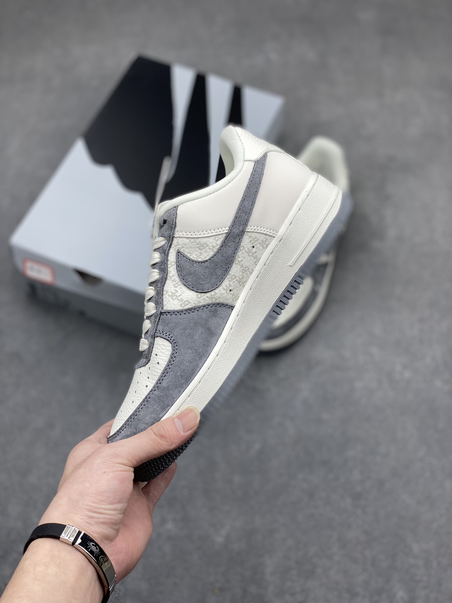 Nike Air Force 1 '07 Low BAPE Collaboration - Ivory/Grey Sneakers 4 i1712604272 9053 2