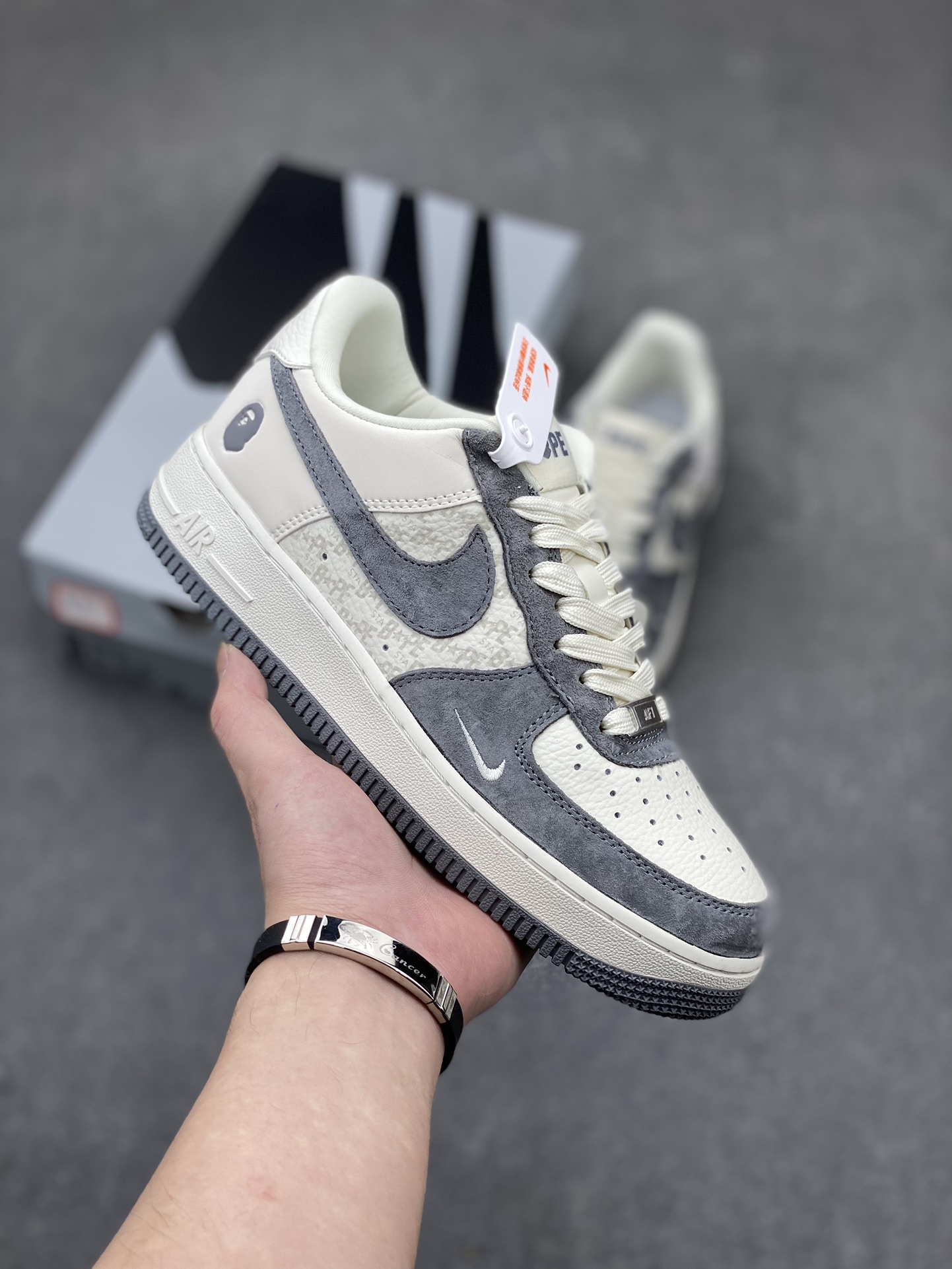 Nike Air Force 1 '07 Low BAPE Collaboration - Ivory/Grey Sneakers