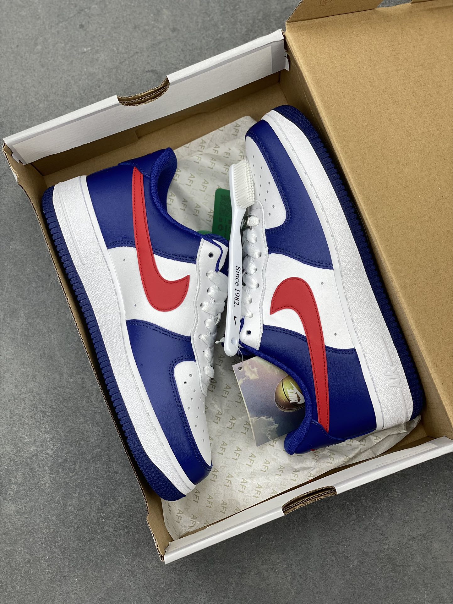 Nike Air Force 1 Low 'Independence Day' Edition - Iconic Style & Comfort 10 i1712699428 619 1