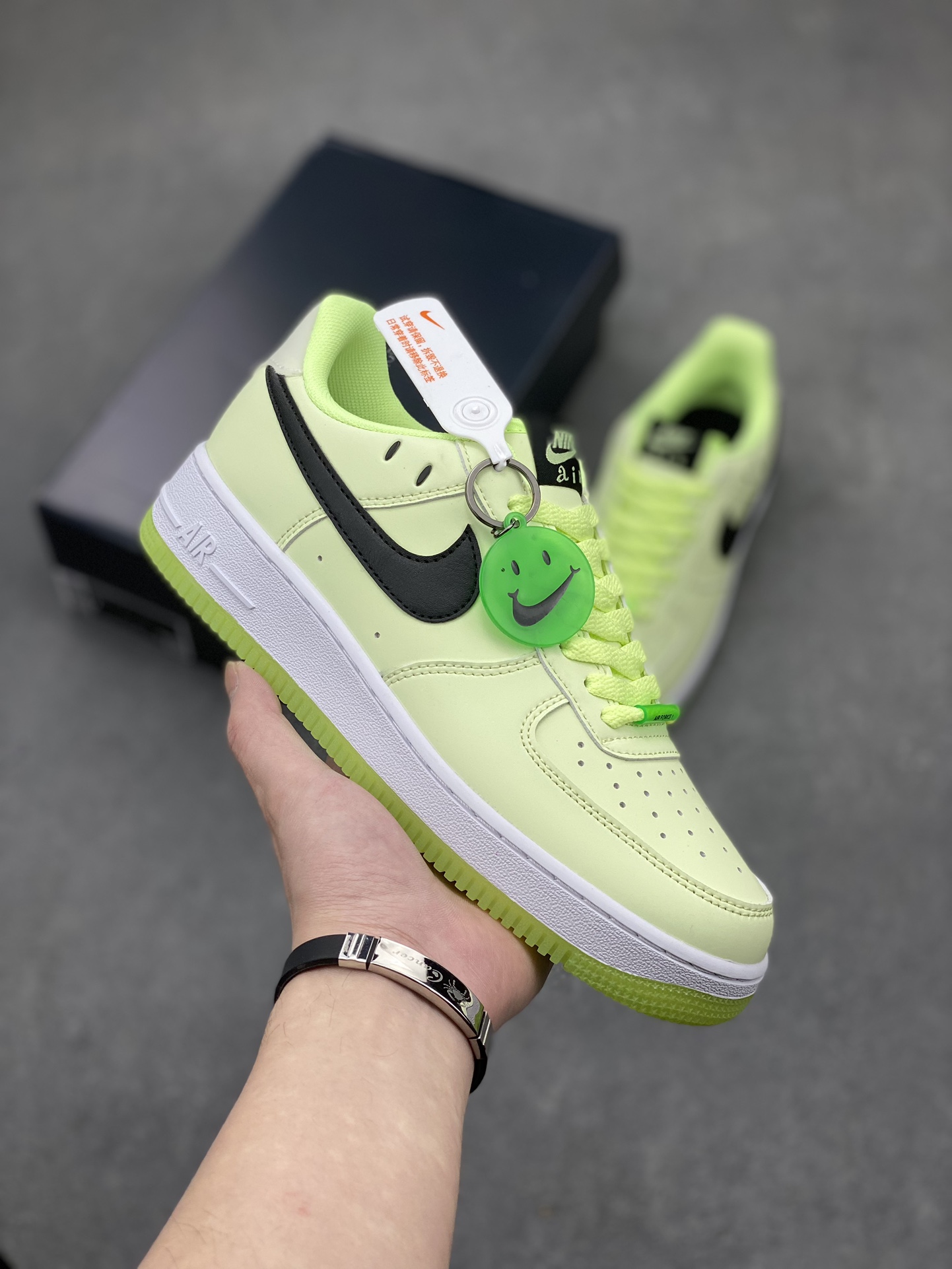 Nike Air Force 1 '07 Low Casual Sneakers - Lime Green, Comfortable & Stylish