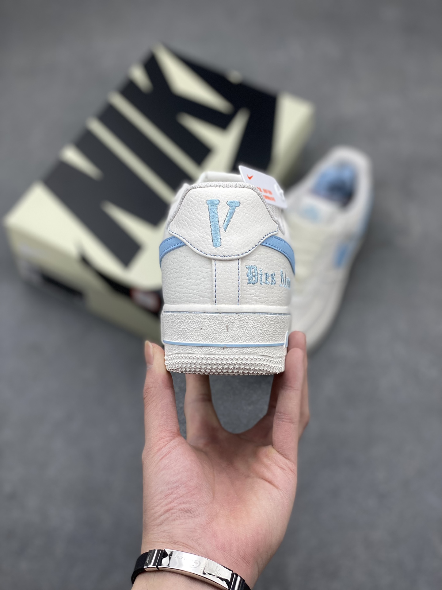 Vlone x Nike Air Force 1 '07 Low Sky Blue Collaboration Sneakers 5 i1712776747 4489 1