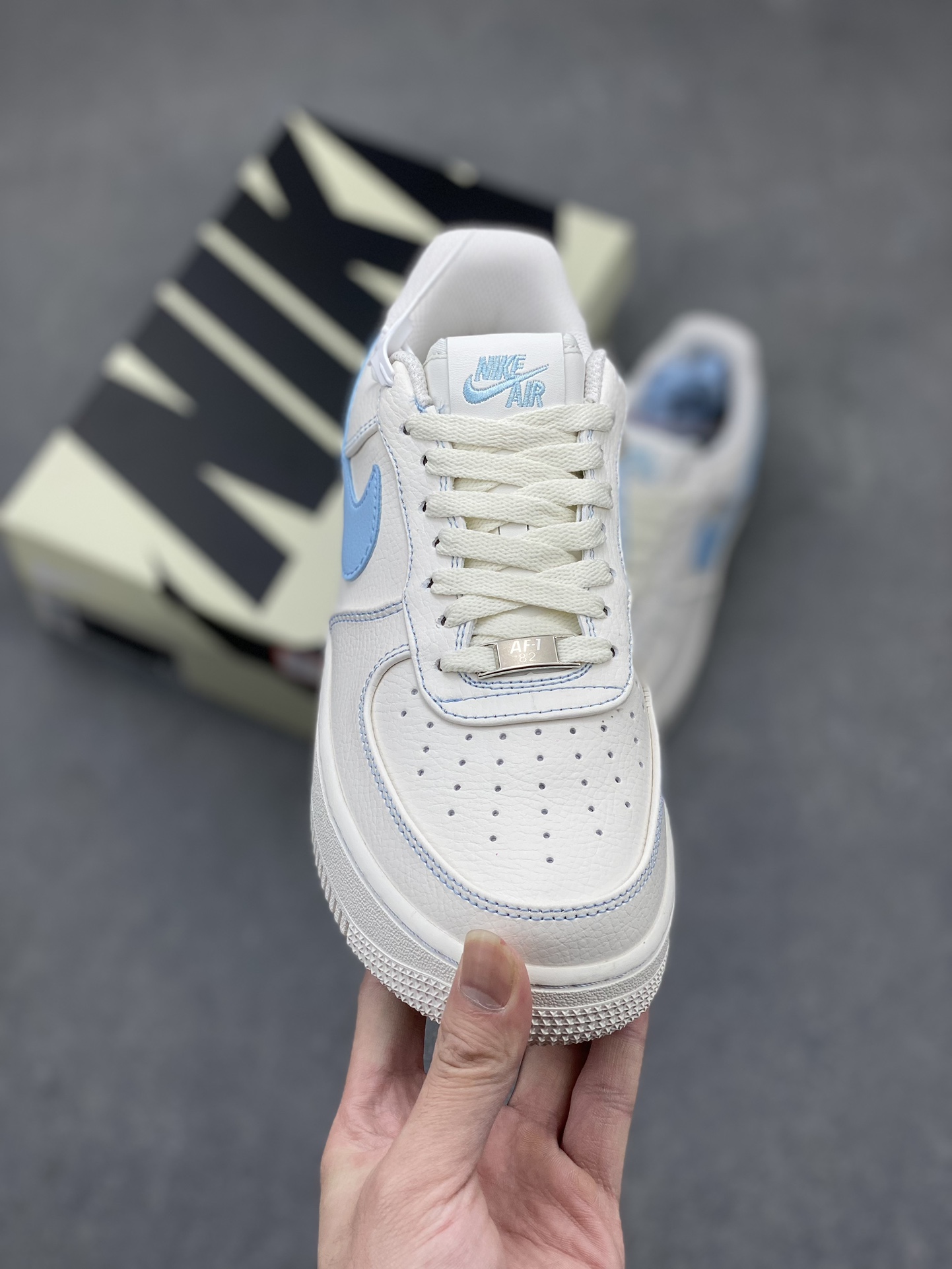 Vlone x Nike Air Force 1 '07 Low Sky Blue Collaboration Sneakers 3 i1712776748 5220 7