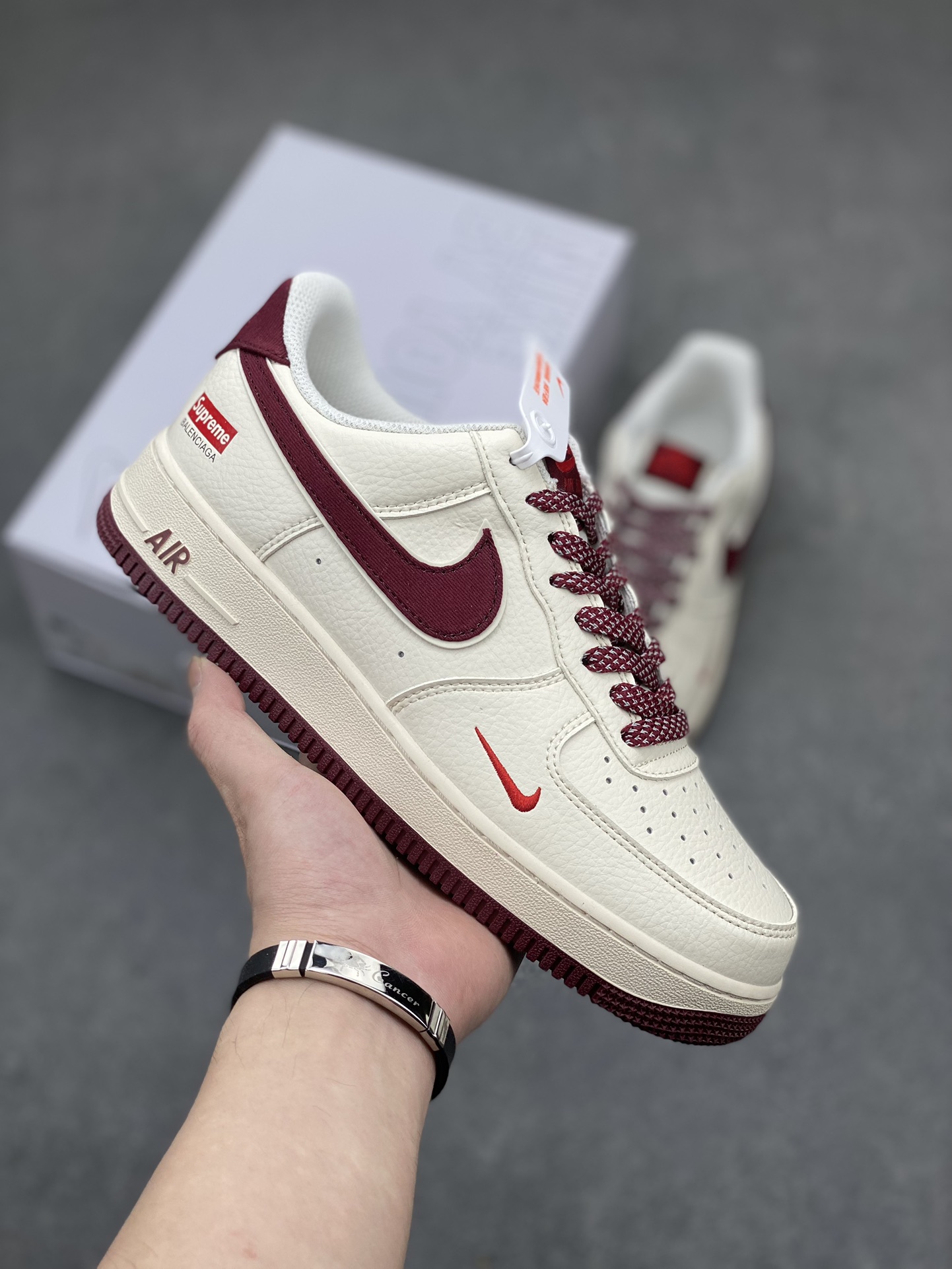 Nike Air Force 1 Low Casual Sneakers - Supreme Balenciaga - CW2288-111