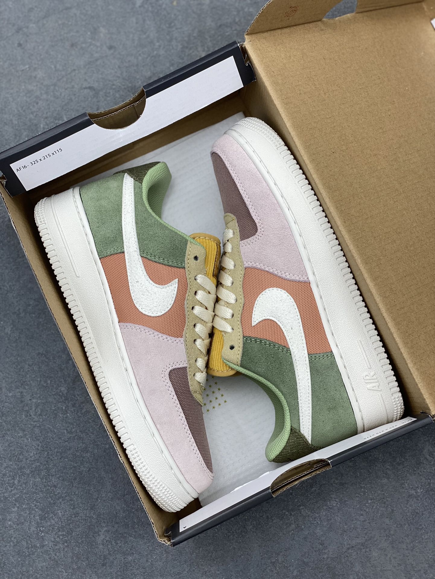 Nike Air Force 1 Low Casual Sneakers - Versatile & Comfortable 10 i1712942764 6320 1