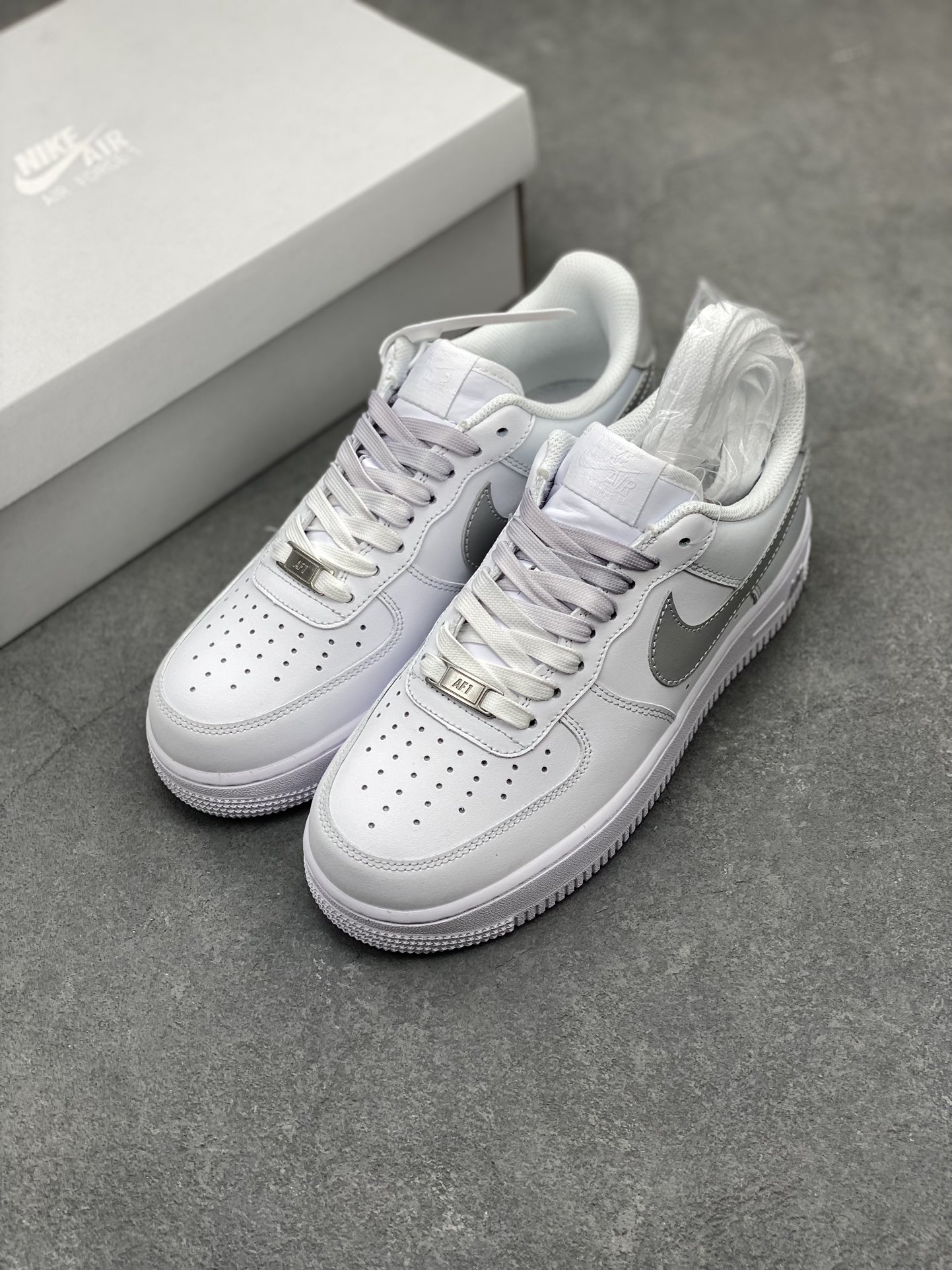 Nike Air Force 1 Low '07 Custom White/Grey Casual Sneakers FN0366-102 9 i1713030968 4850 7