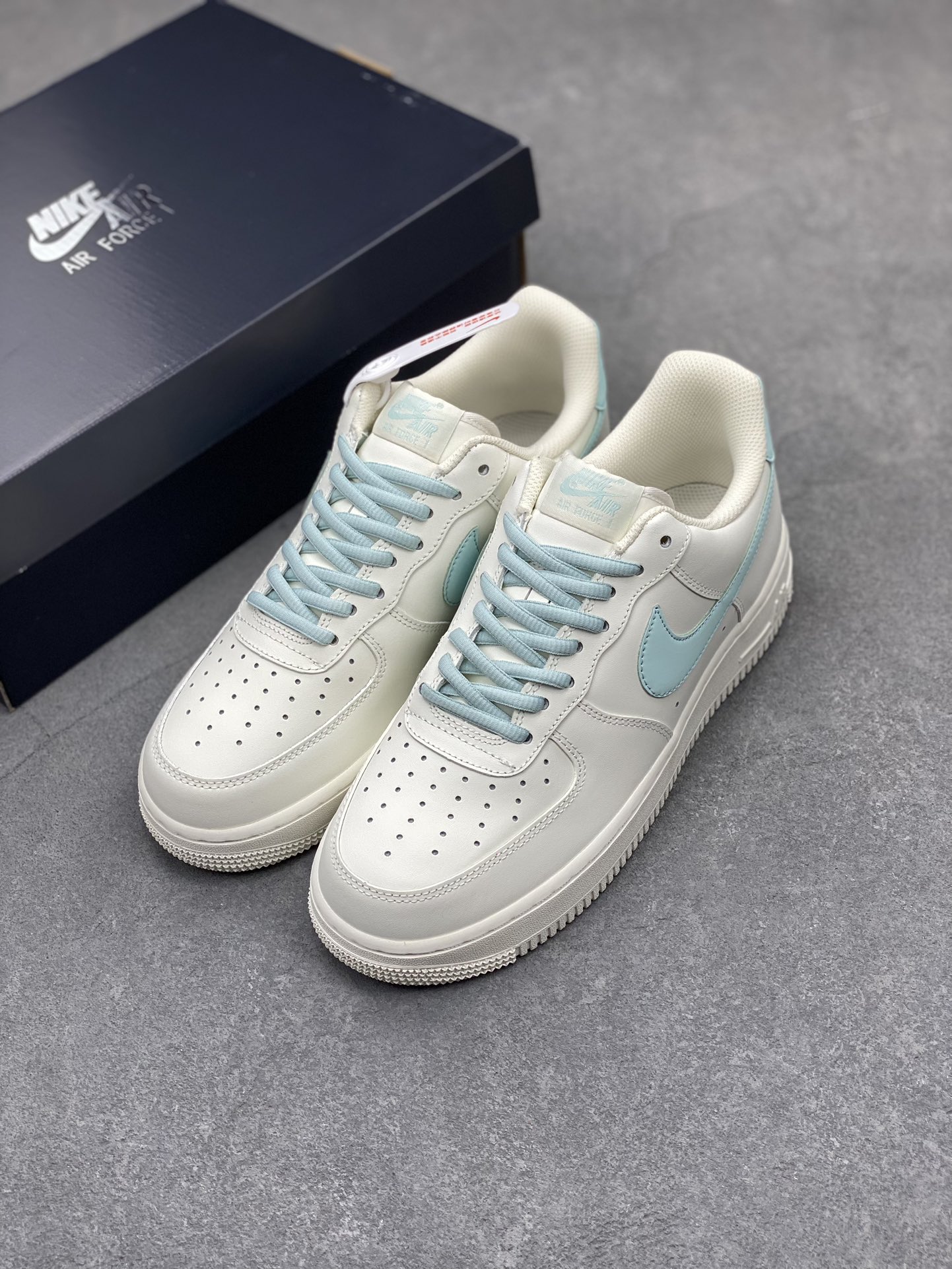 Nike Air Force 1 Low CQ5059-226 with Air Cushion and Original Accessories 9 i1713031351 6932 3