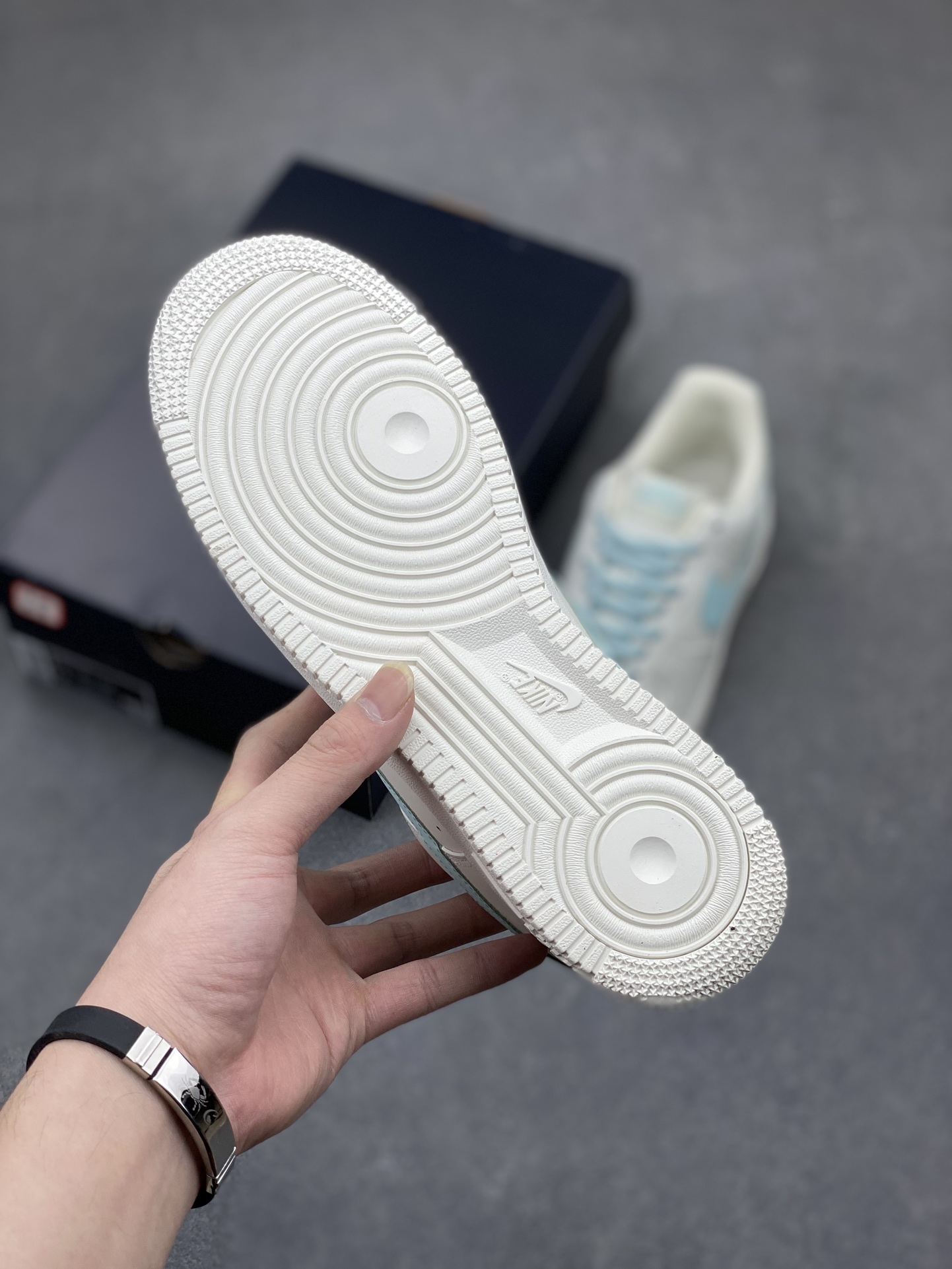 Nike Air Force 1 Low CQ5059-226 with Air Cushion and Original Accessories 7 i1713031352 2170 8