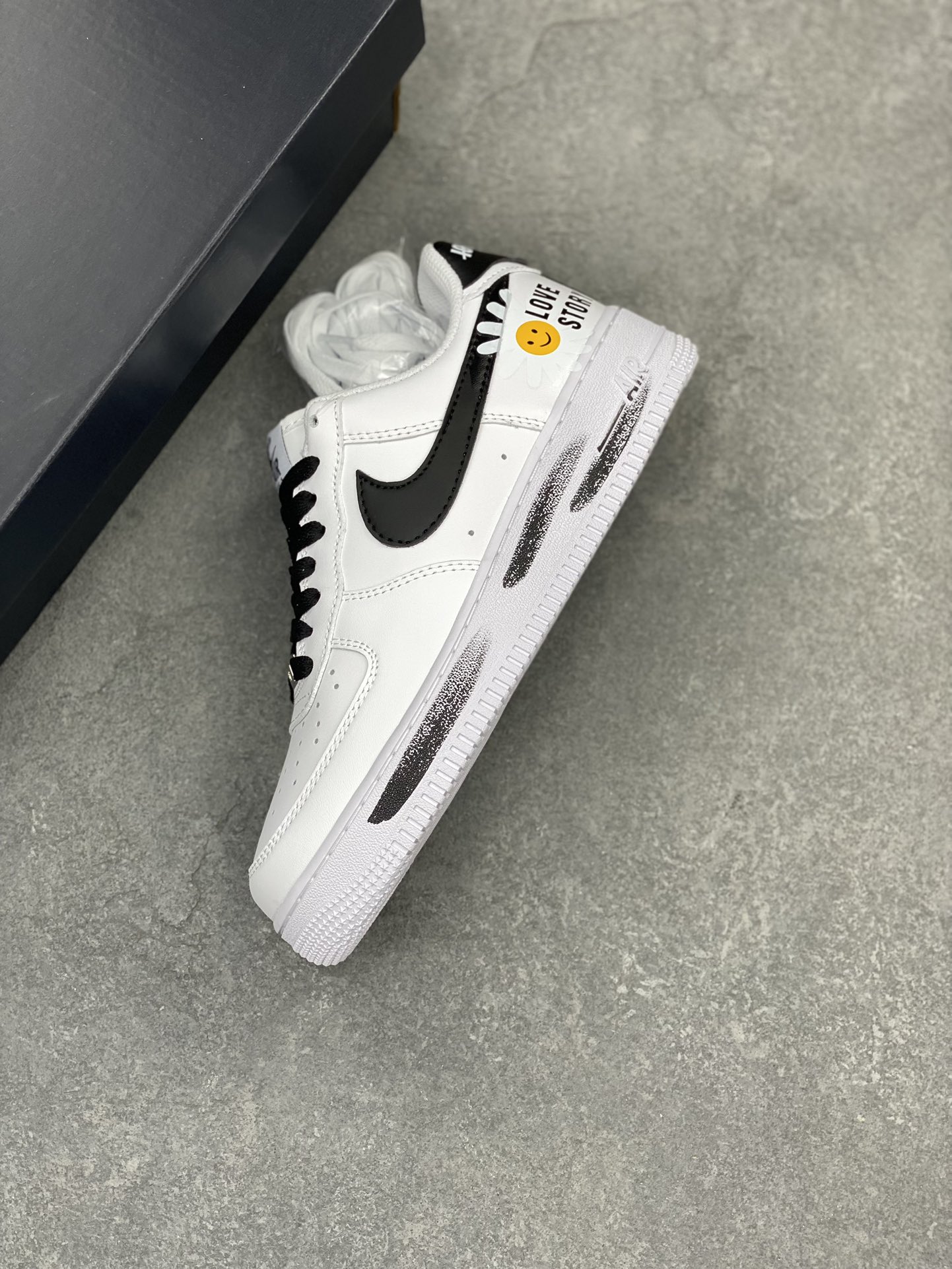 Nike Air Force 1 Low '07 Custom 'Sunflower' Casual Sneakers 8 i1713031417 75 0