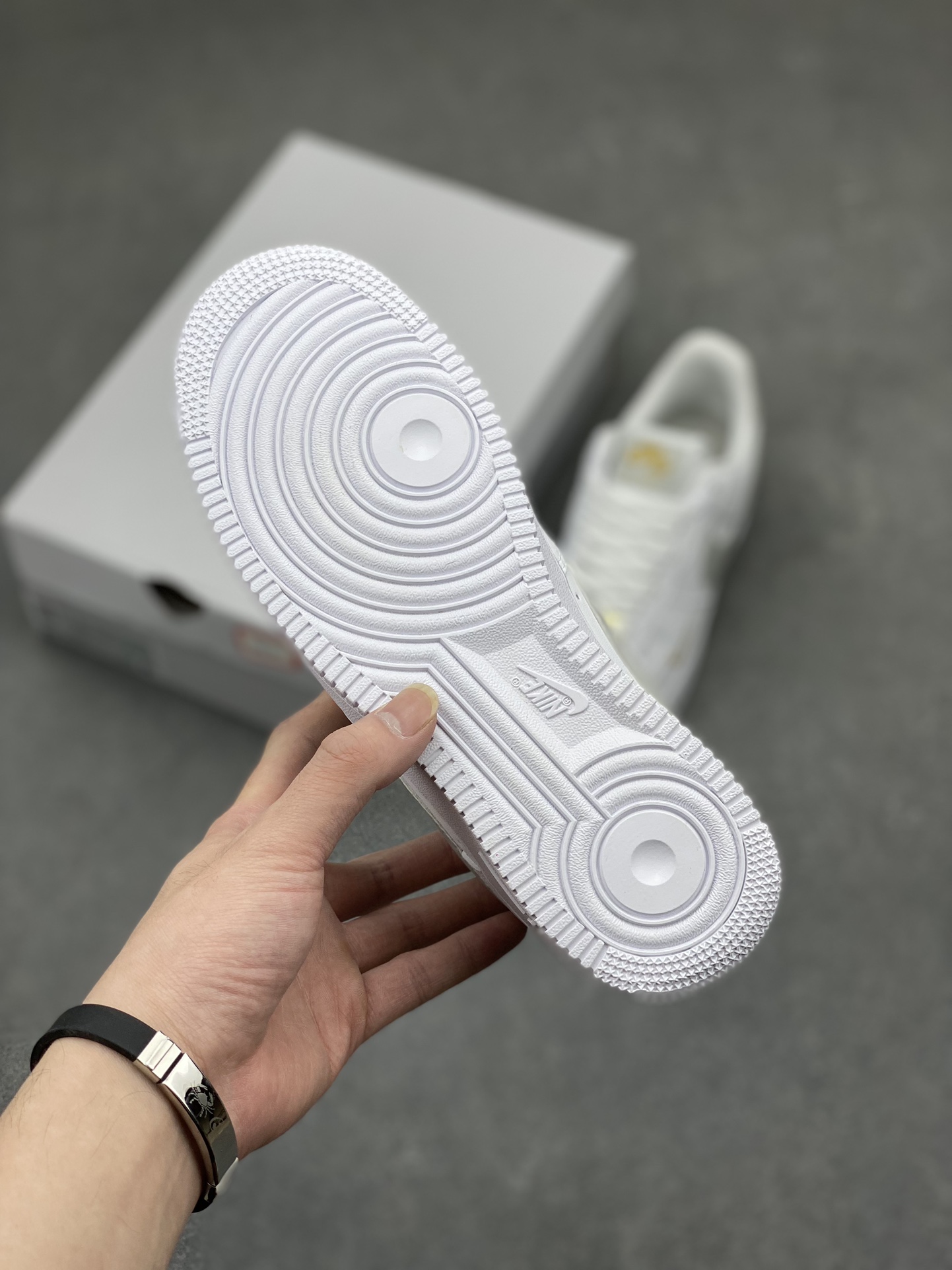 Nike Air Force 1 Low '07 White/Grey Casual Sneakers CZ0270-106 7 i1713031524 3607 0