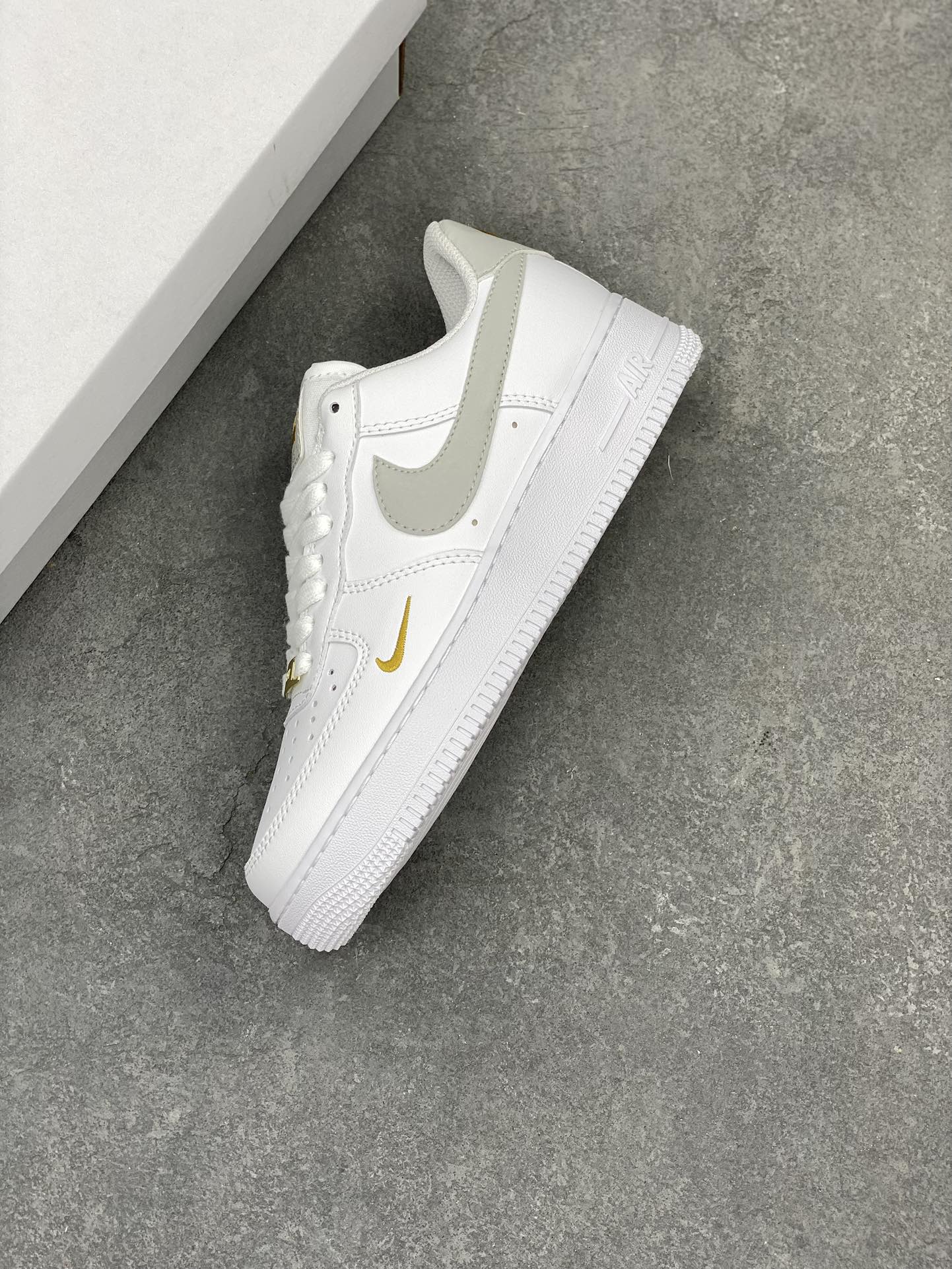 Nike Air Force 1 Low '07 White/Grey Casual Sneakers CZ0270-106 8 i1713031524 6250 6