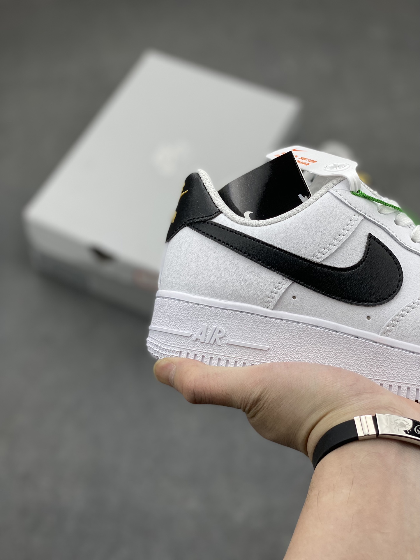 Nike Air Force 1 Low '07: Iconic Style & Comfort - Premium Leather Sneakers 6 i1713031559 887 2