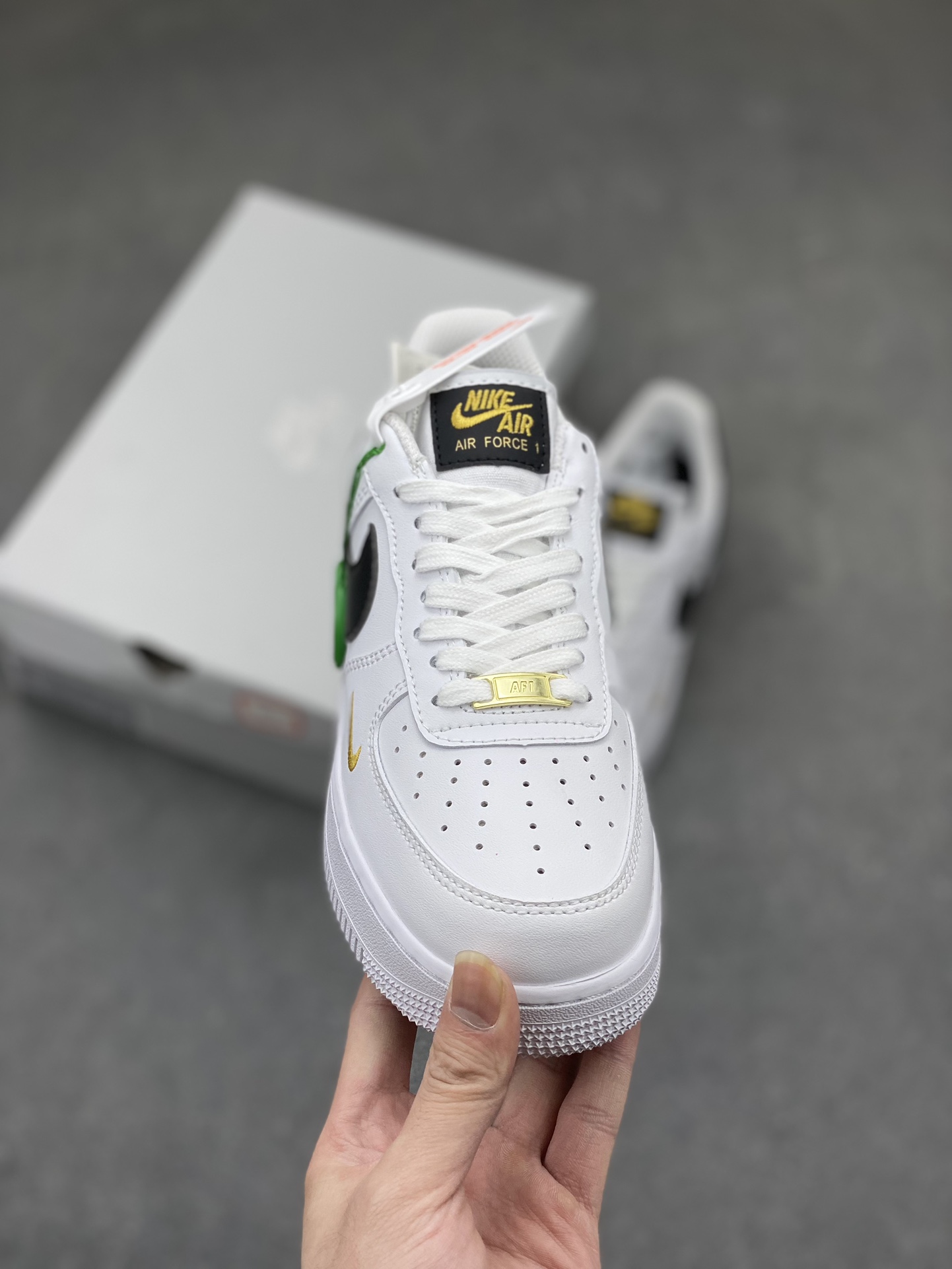 Nike Air Force 1 Low '07: Iconic Style & Comfort - Premium Leather Sneakers 3 i1713031559 9951 5