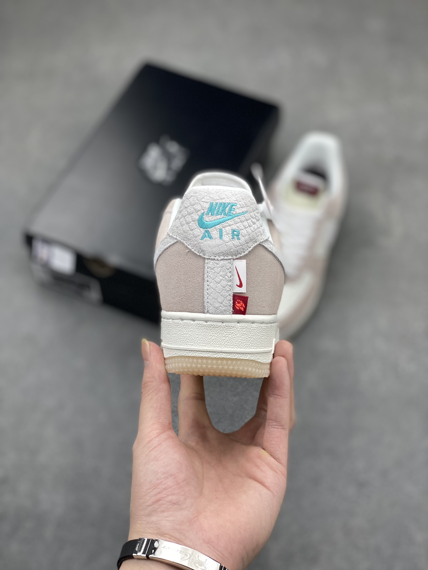 Nike Air Force 1 '07 Low Dragon Year - Premium Comfort & Style 5 i1713119224 1126 4