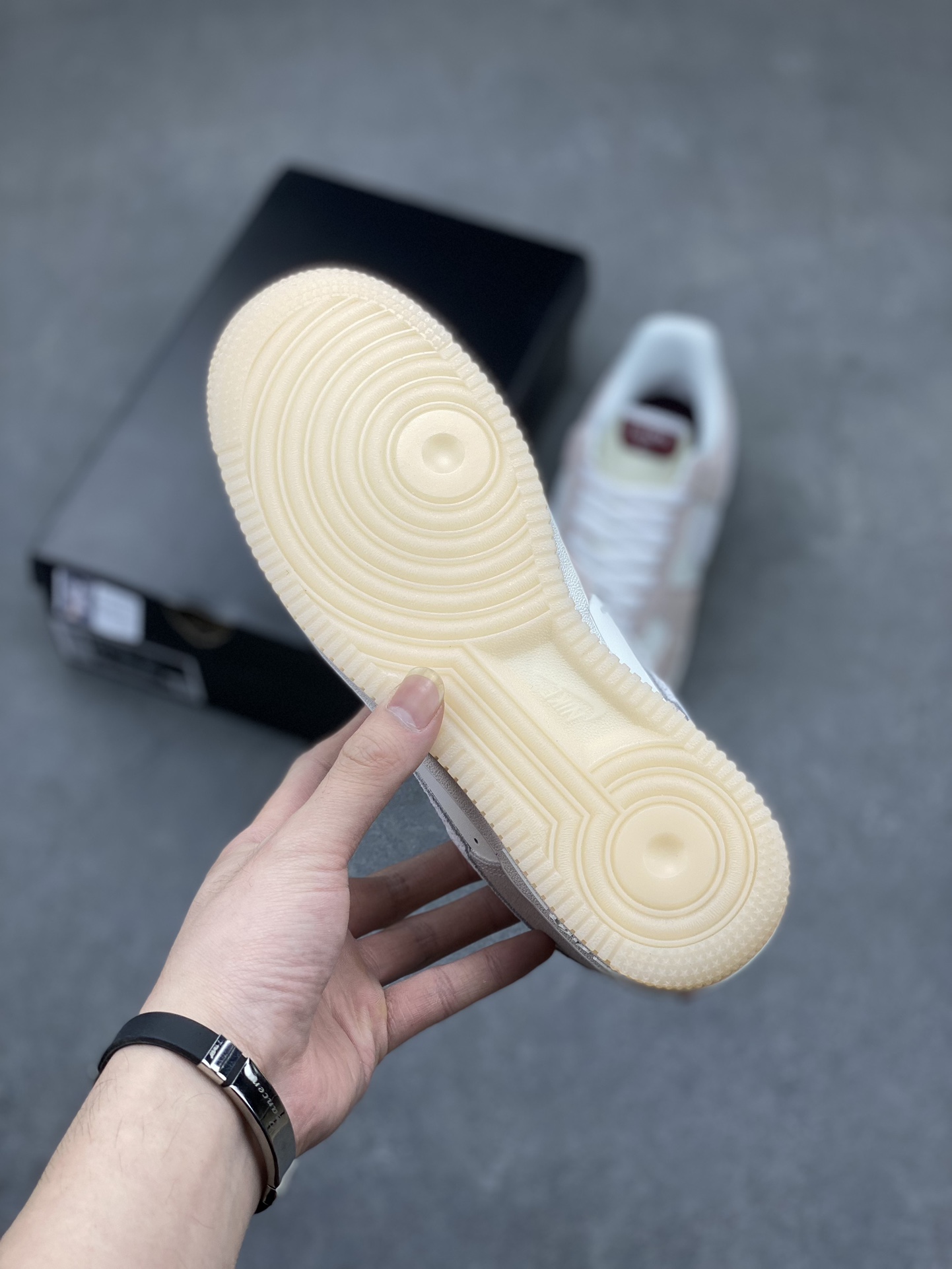 Nike Air Force 1 '07 Low Dragon Year - Premium Comfort & Style 7 i1713119224 6972 5