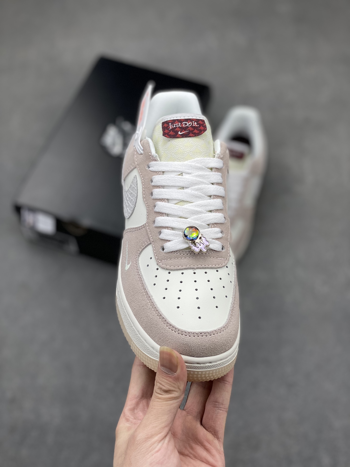 Nike Air Force 1 '07 Low Dragon Year - Premium Comfort & Style 3 i1713119224 8386 6