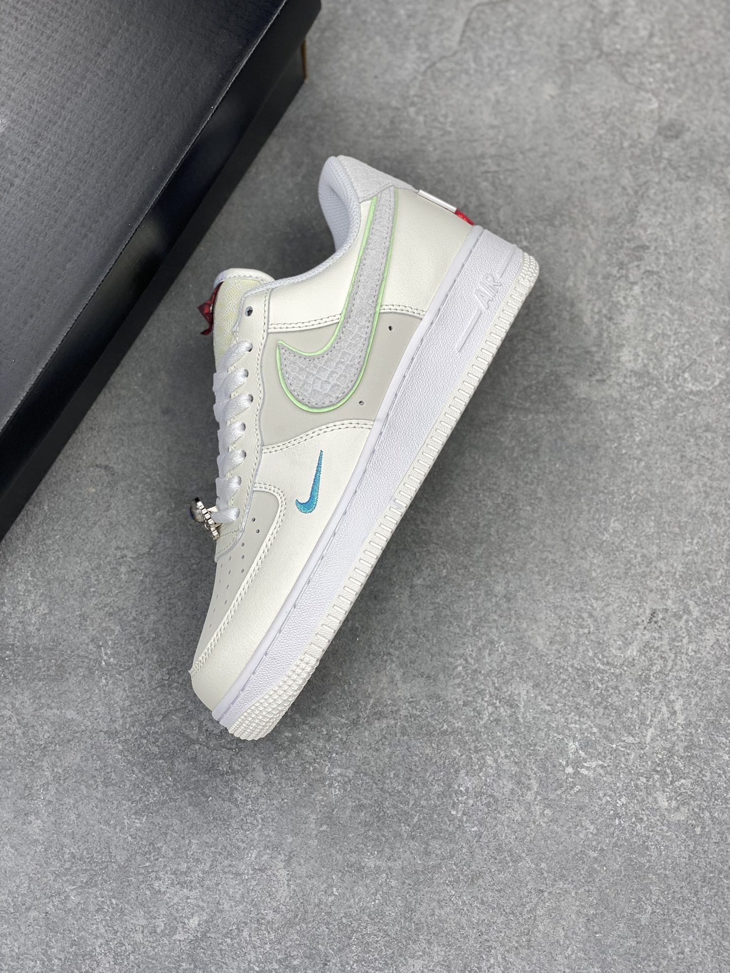 Nike Air Force 1 '07 Low Dragon Year Casual Sneakers FZ5052-131 8 i1713119263 9043 1