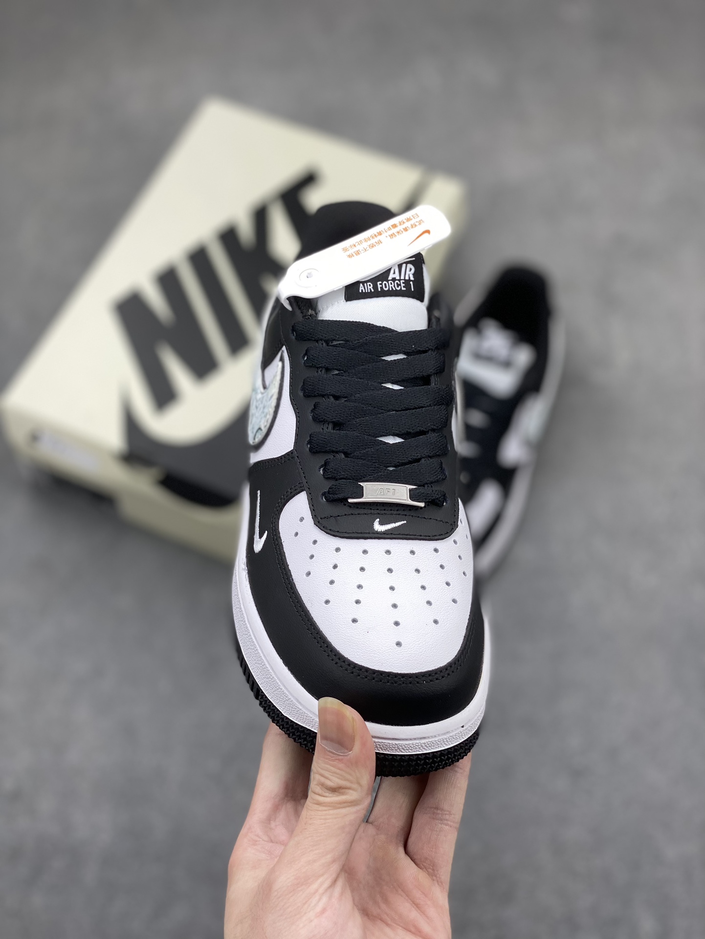 Nike Air Force 1 '07 Low Black White Casual Sneakers DV0788-002 3 i1713119358 8108 2