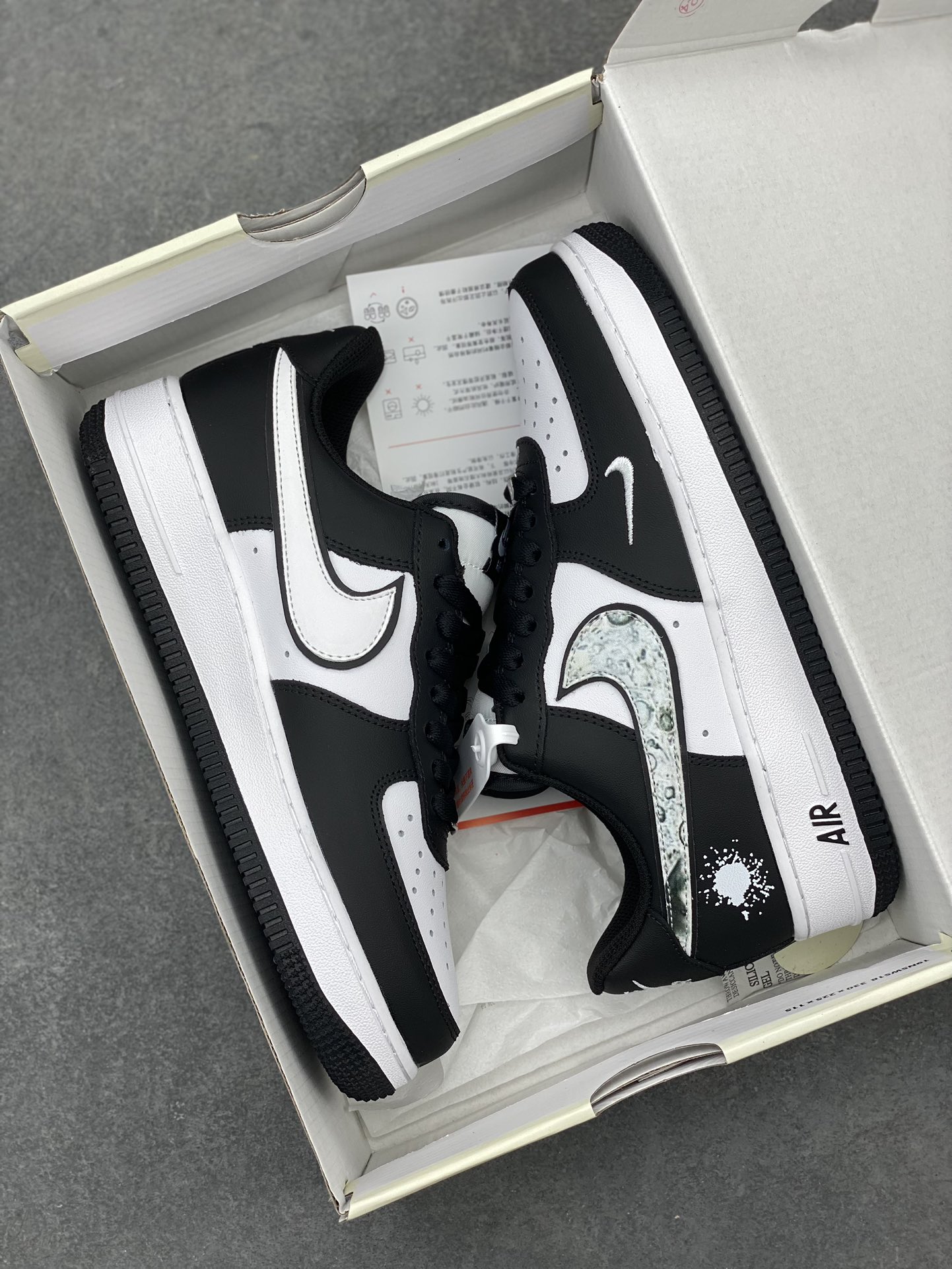Nike Air Force 1 '07 Low Black White Casual Sneakers DV0788-002 10 i1713119358 8407 8