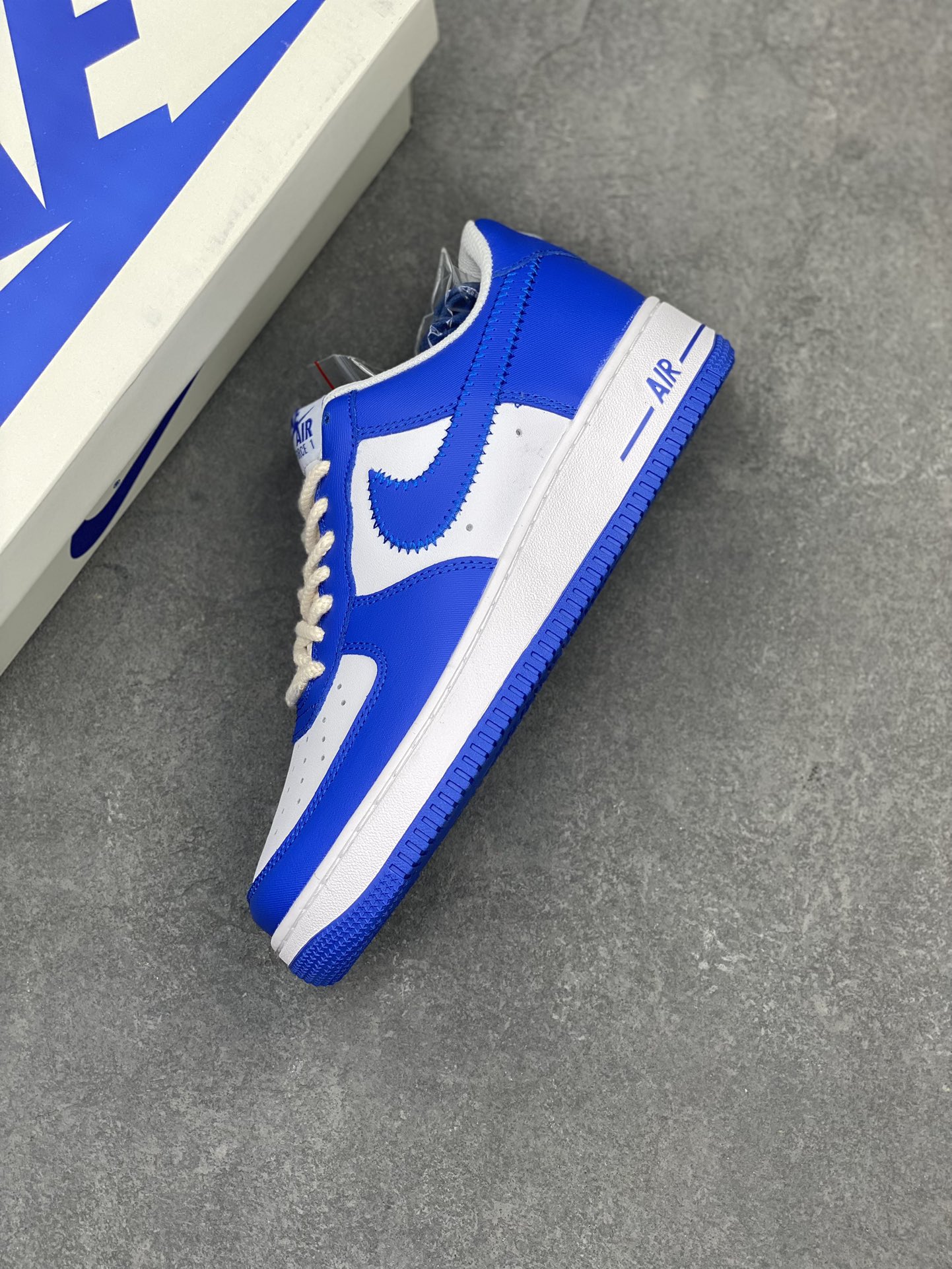 Nike Air Force 1 Low '07 White Blue Casual Sneakers DE0236-022 8 i1713211176 576 4