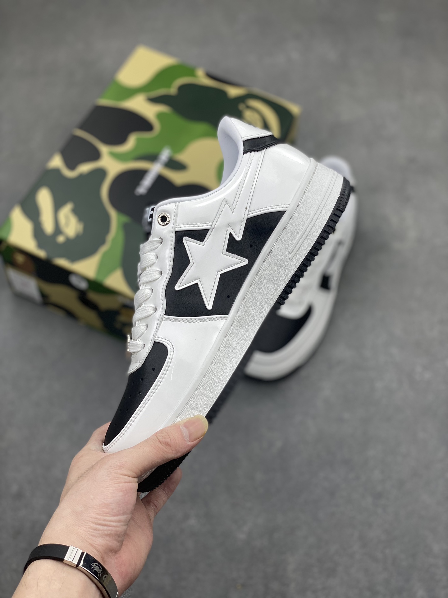 Bape Sk8 Sta To Nigo Low-Top Sneakers - Classic Style & Comfort 4 i1713211278 3756 8