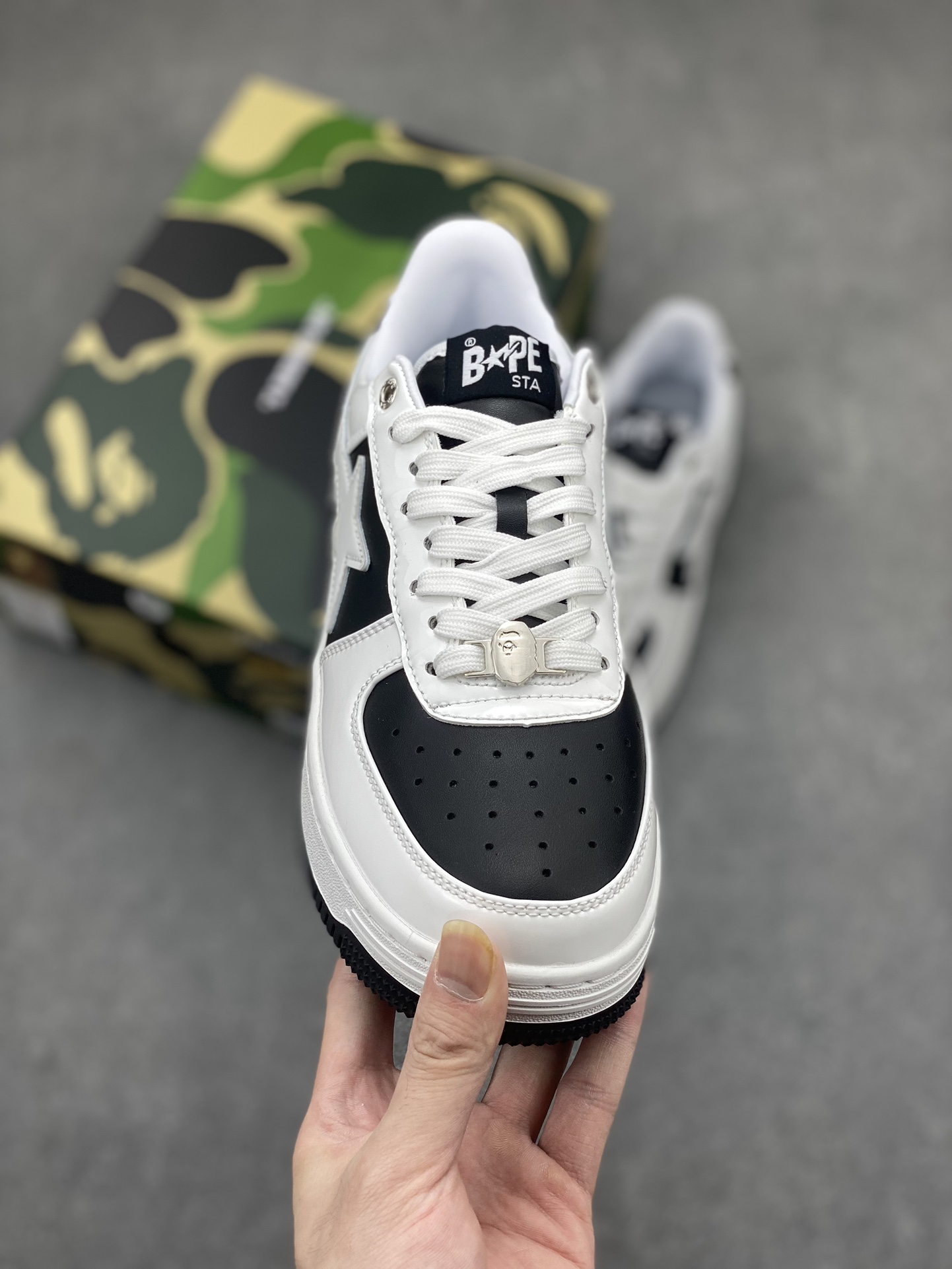 Bape Sk8 Sta To Nigo Low-Top Sneakers - Classic Style & Comfort 3 i1713211278 5953 5