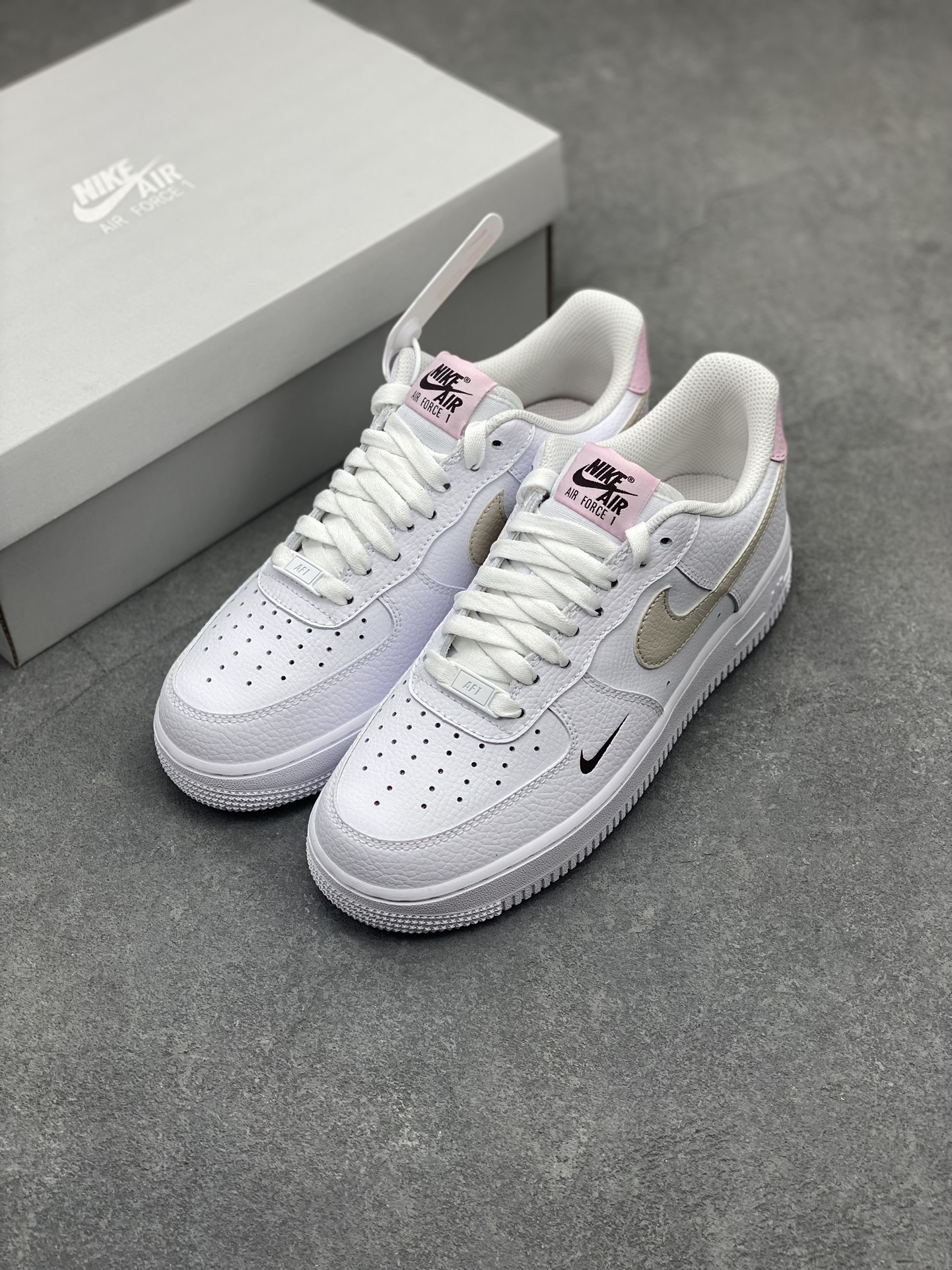 Nike Air Force 1 '07 Low White/Pink Women's Sneaker HF9992-100 9 i1713296473 4026 0