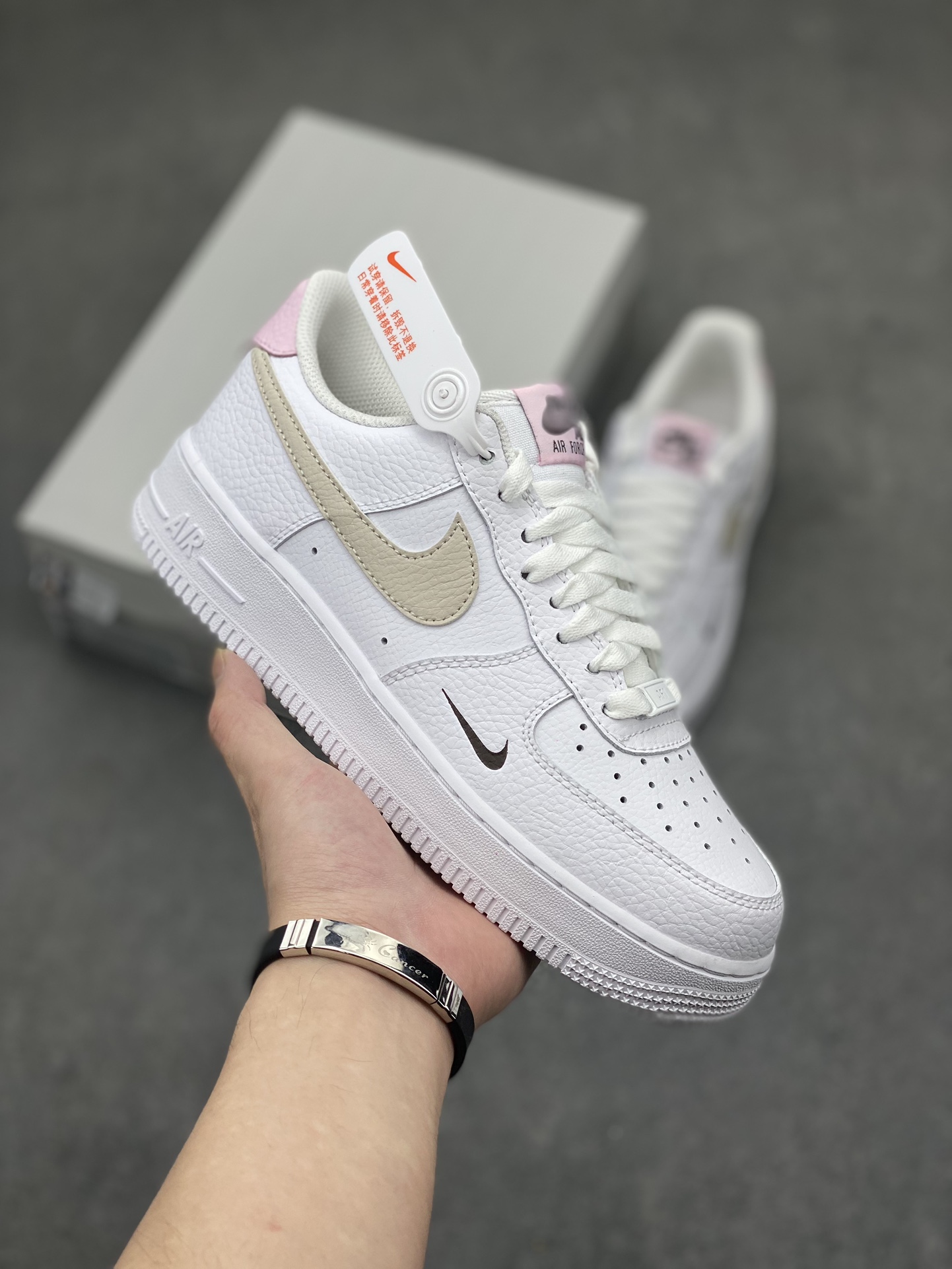Nike Air Force 1 '07 Low White/Pink Women's Sneaker HF9992-100 2 i1713296473 6051 0