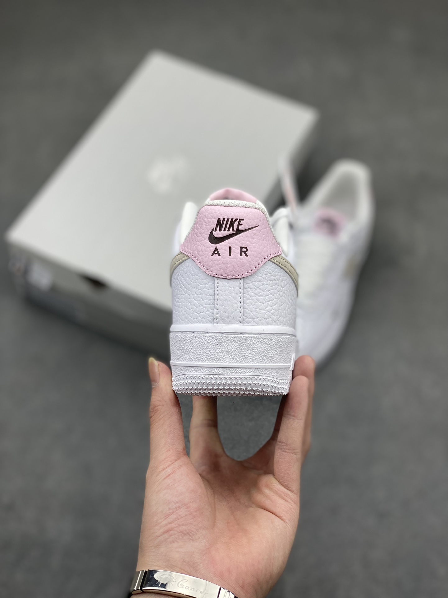Nike Air Force 1 '07 Low White/Pink Women's Sneaker HF9992-100 5 i1713296473 9376 0
