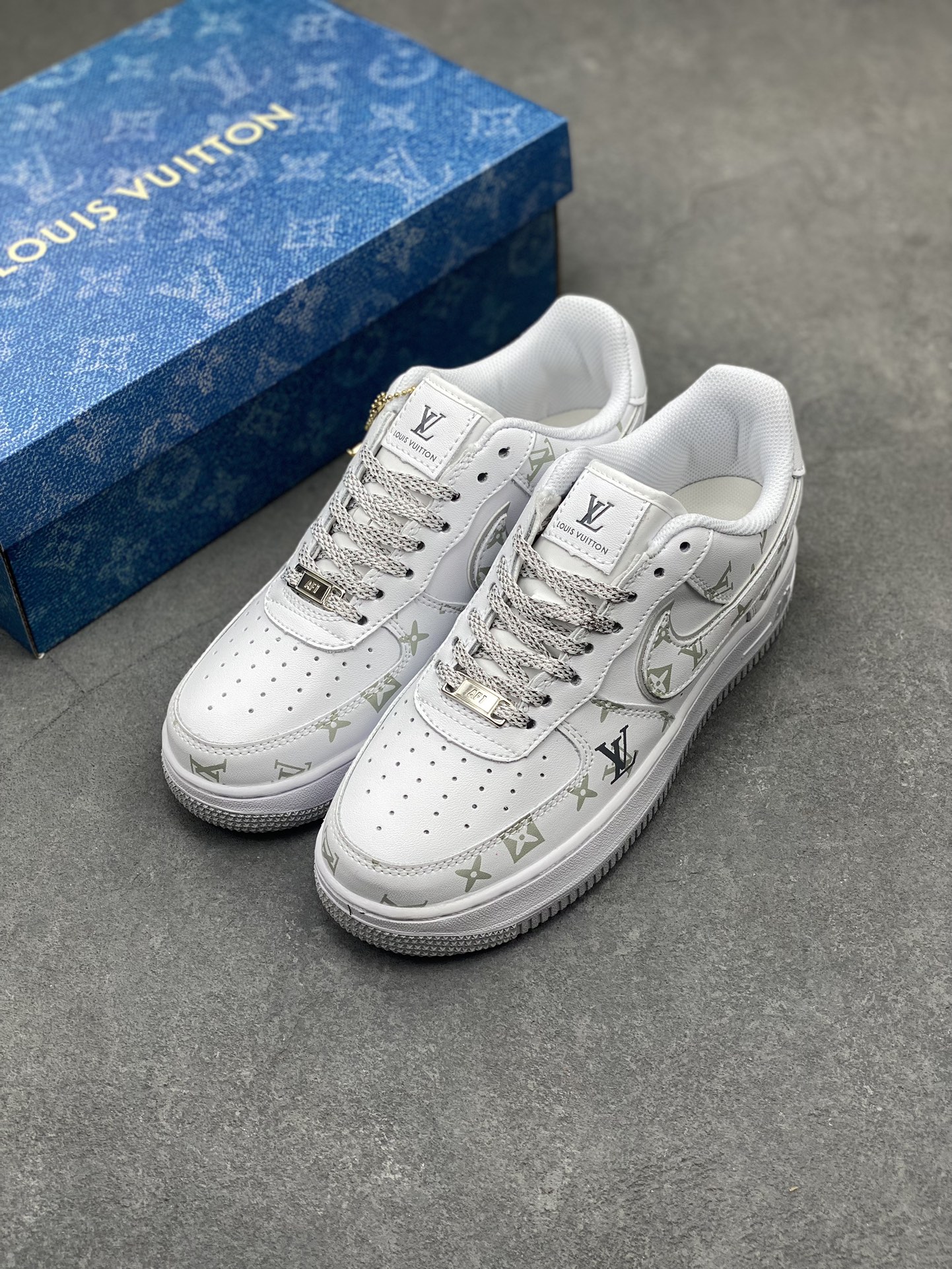 Nike Air Force 1 Low White Louis Vuitton Custom Casual Sneakers 9 i1713296573 9069 0