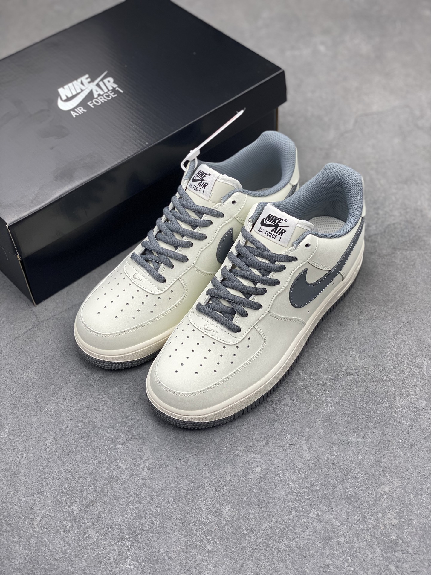 Nike Air Force 1 Low '07 Grey Casual Sneakers - CW5653-263 9 i1713387177 4199 0