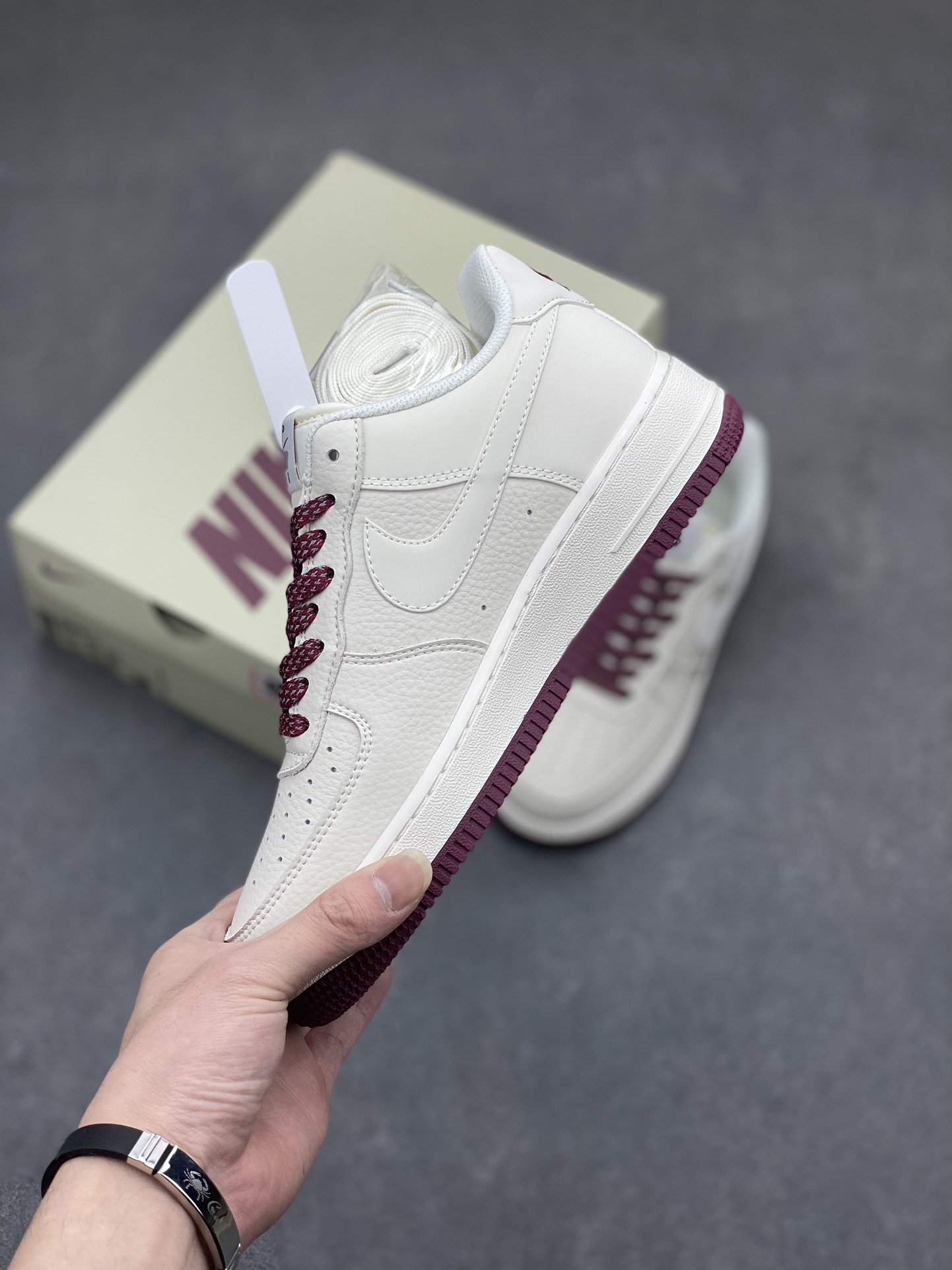Nike Air Force 1 Low '07 White Burgundy Casual Sneakers 4 i1713551000 884 5