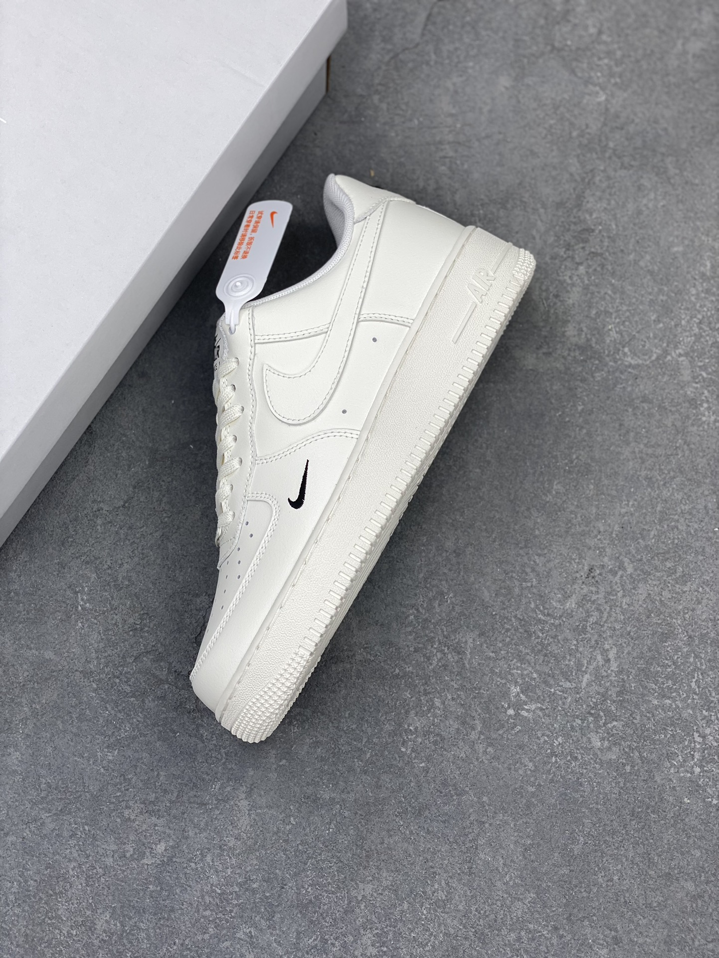 Nike Air Force 1 '07 Low Casual Sneakers - Style HF1058-133 8 i1713551104 1588 0