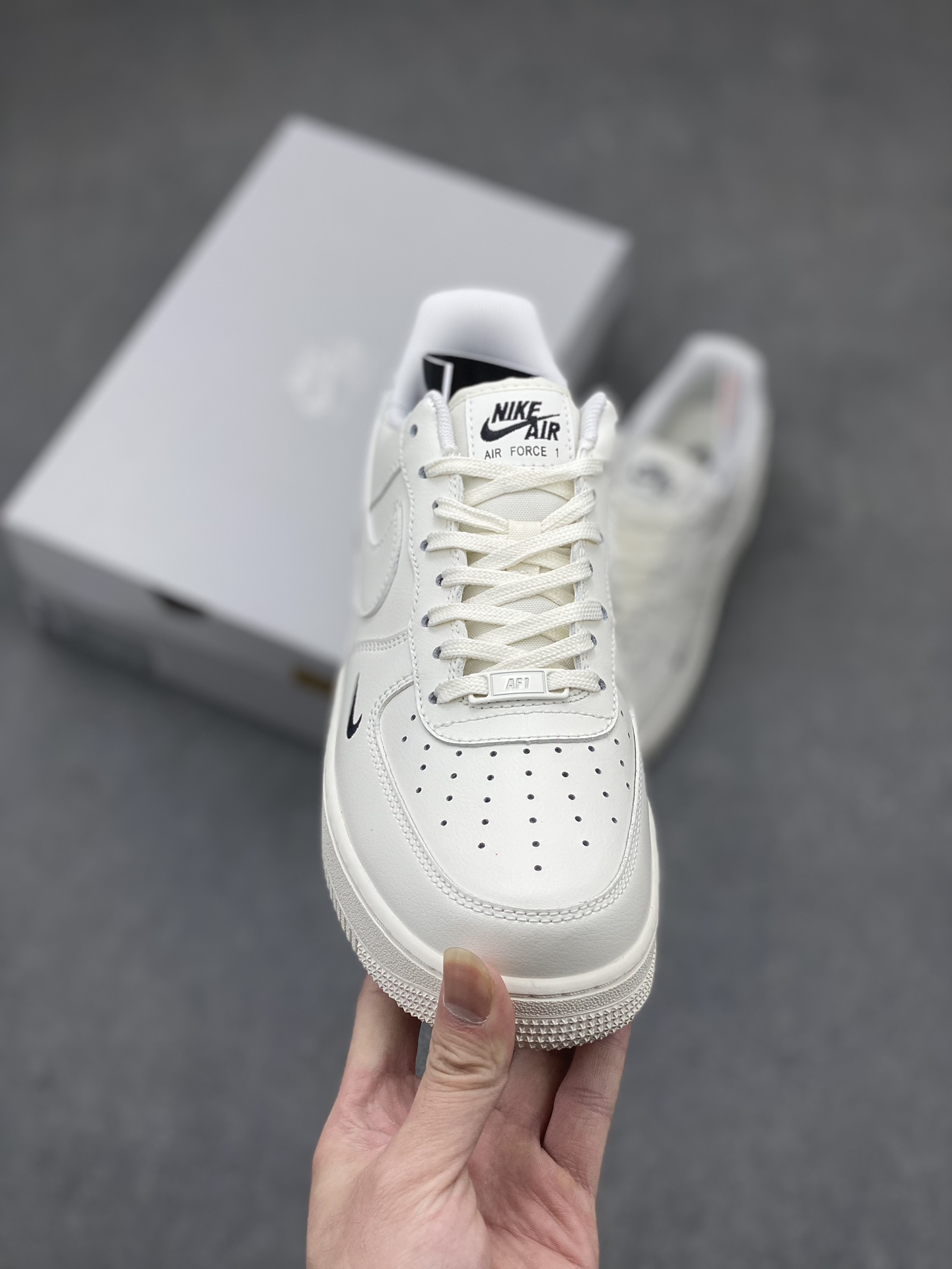 Nike Air Force 1 '07 Low Casual Sneakers - Style HF1058-133 3 i1713551104 1750 0