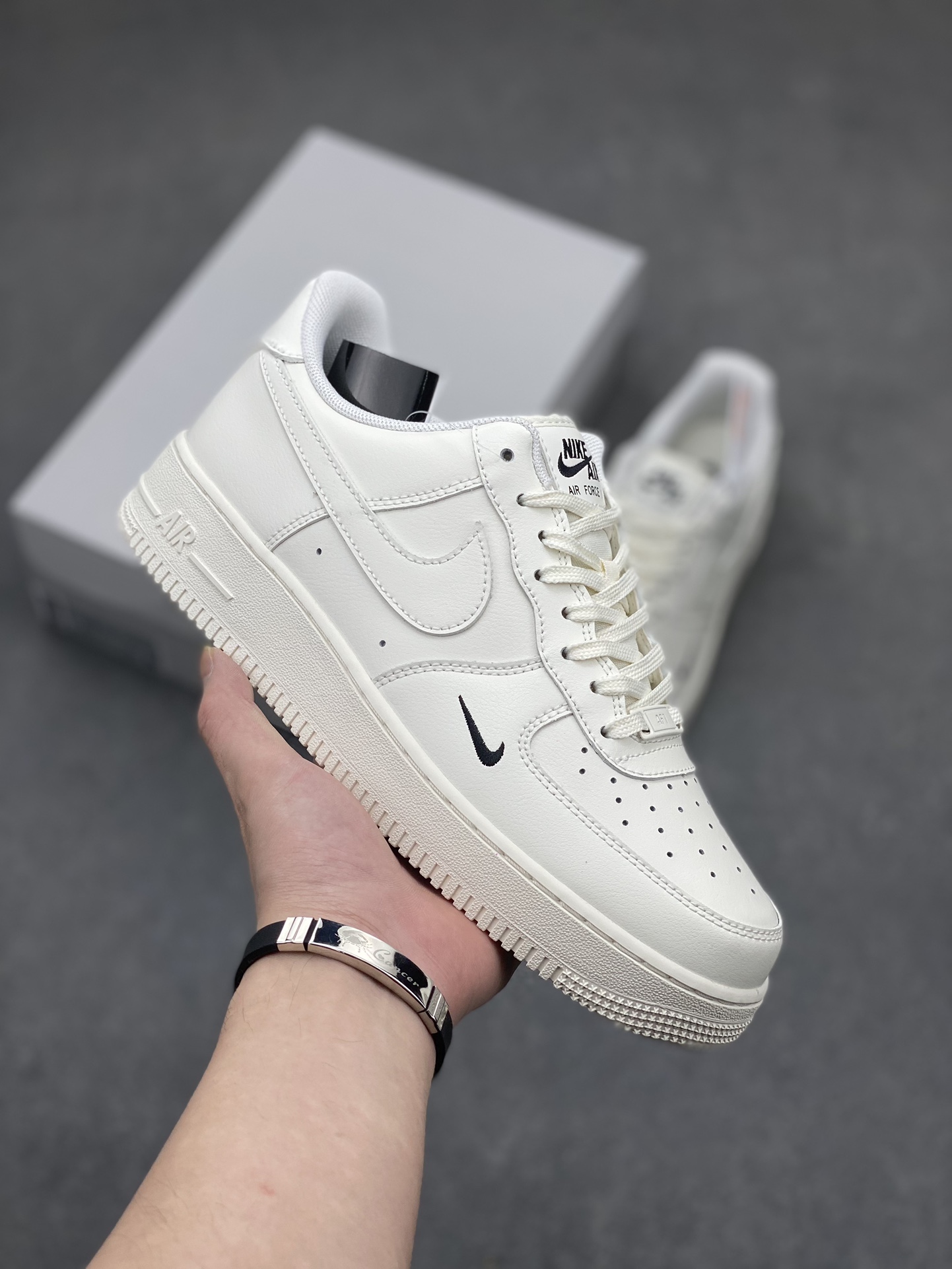Nike Air Force 1 '07 Low Casual Sneakers - Style HF1058-133 2 i1713551104 7532 0