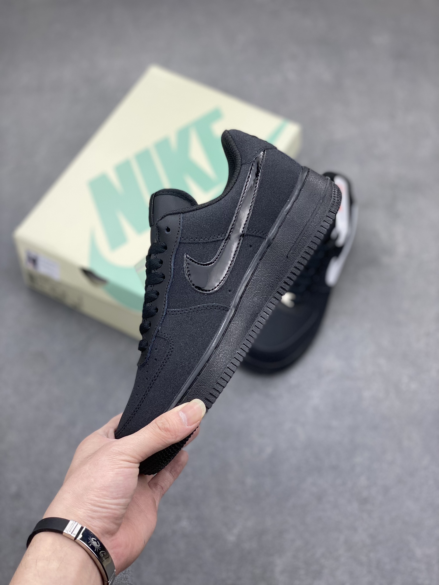 Nike Air Force 1 '07 Low Black/White Casual Sneakers CW2288-001 4 i1713551343 5467 0